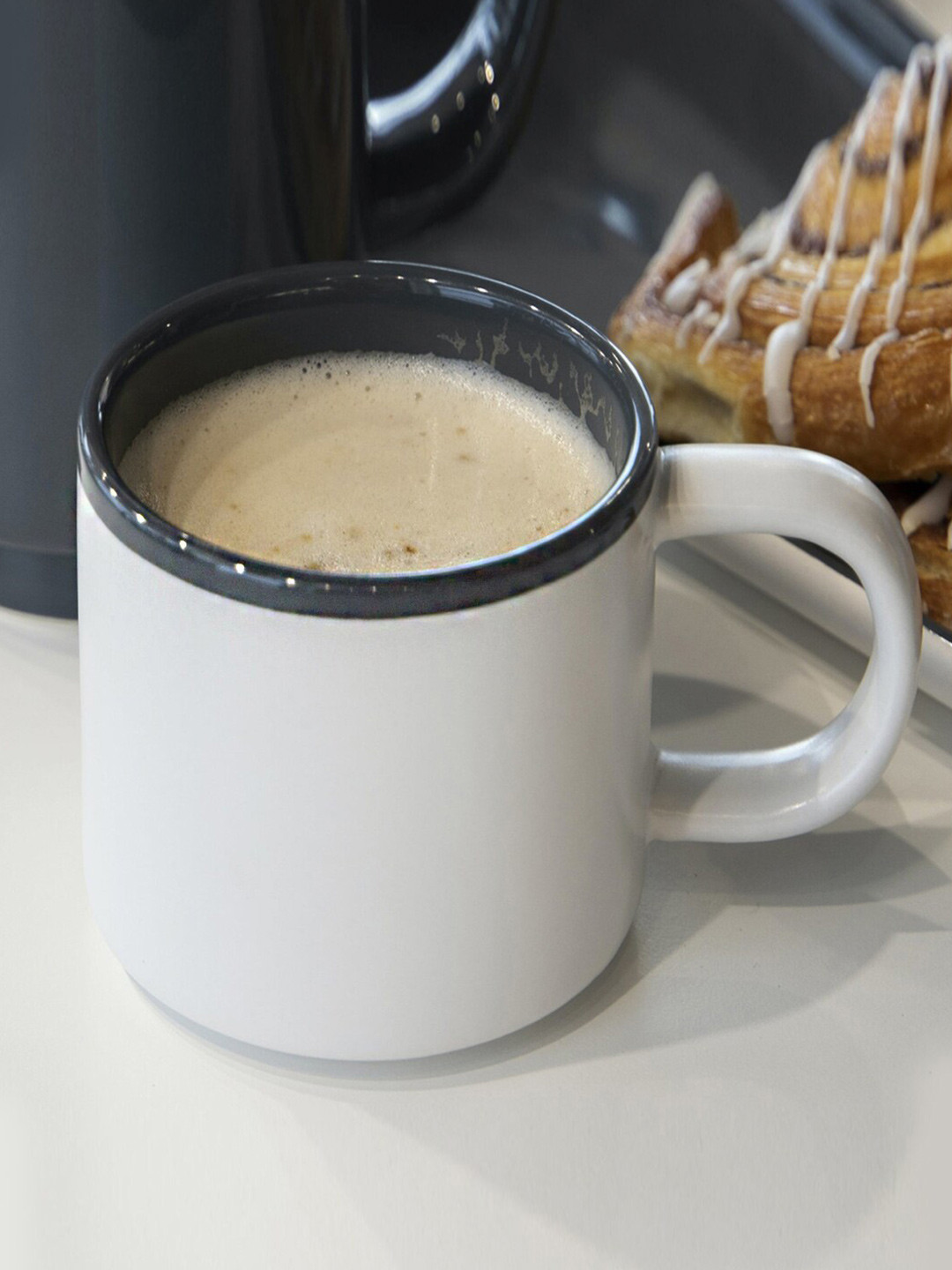 La Cafetiere Barcelona Grey & Black Ceramic Matte Mug- 450ml