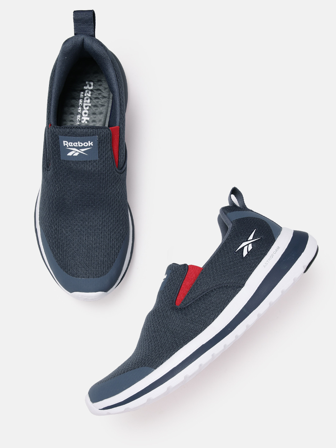 Reebok Men Woven Design Comfort Wonderer Walking Shoes