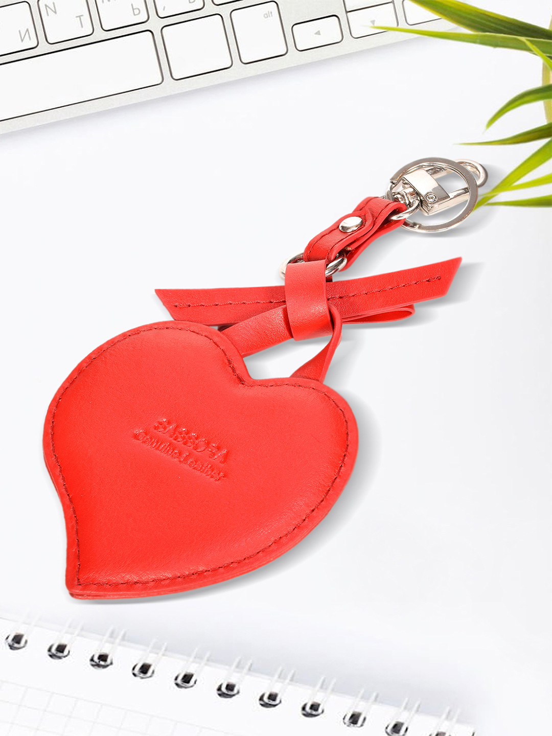Sassora Heart-Shaped Genuine Leather Key Chain