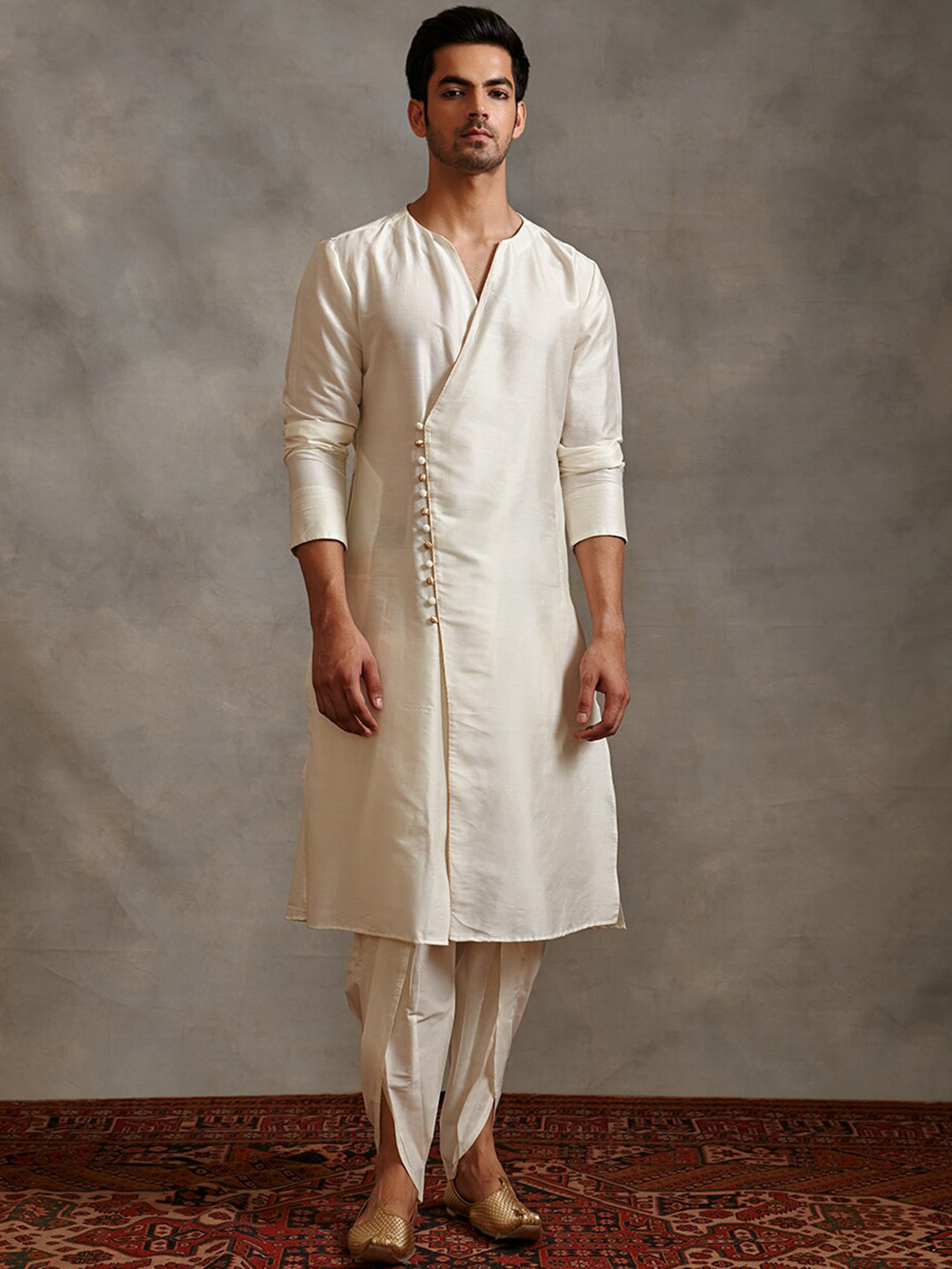 Abhishti Notch Neck Angrakha Kurta with Pyjamas