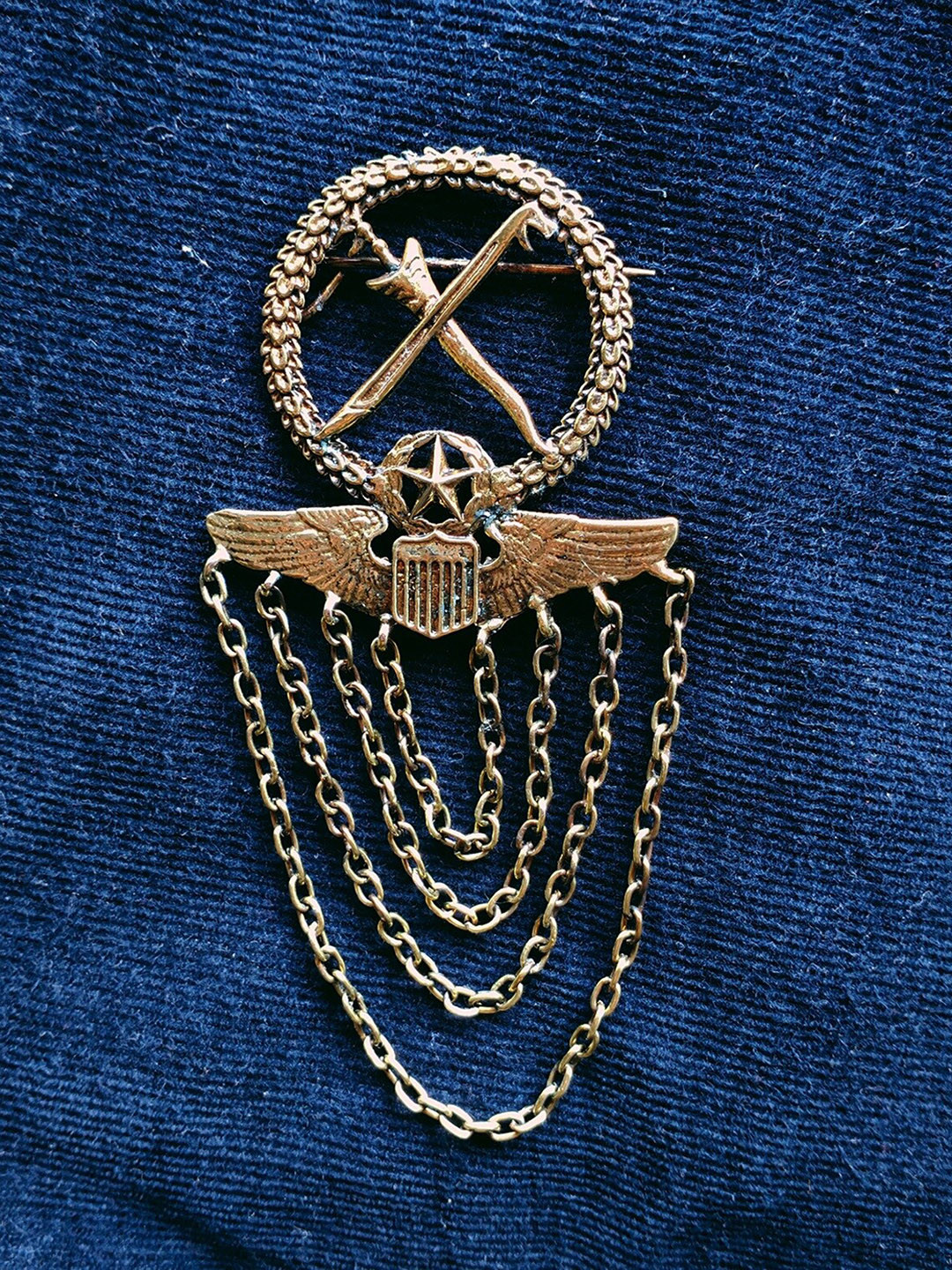 Mahi Men Alloy Royal Army-Charm Brooch