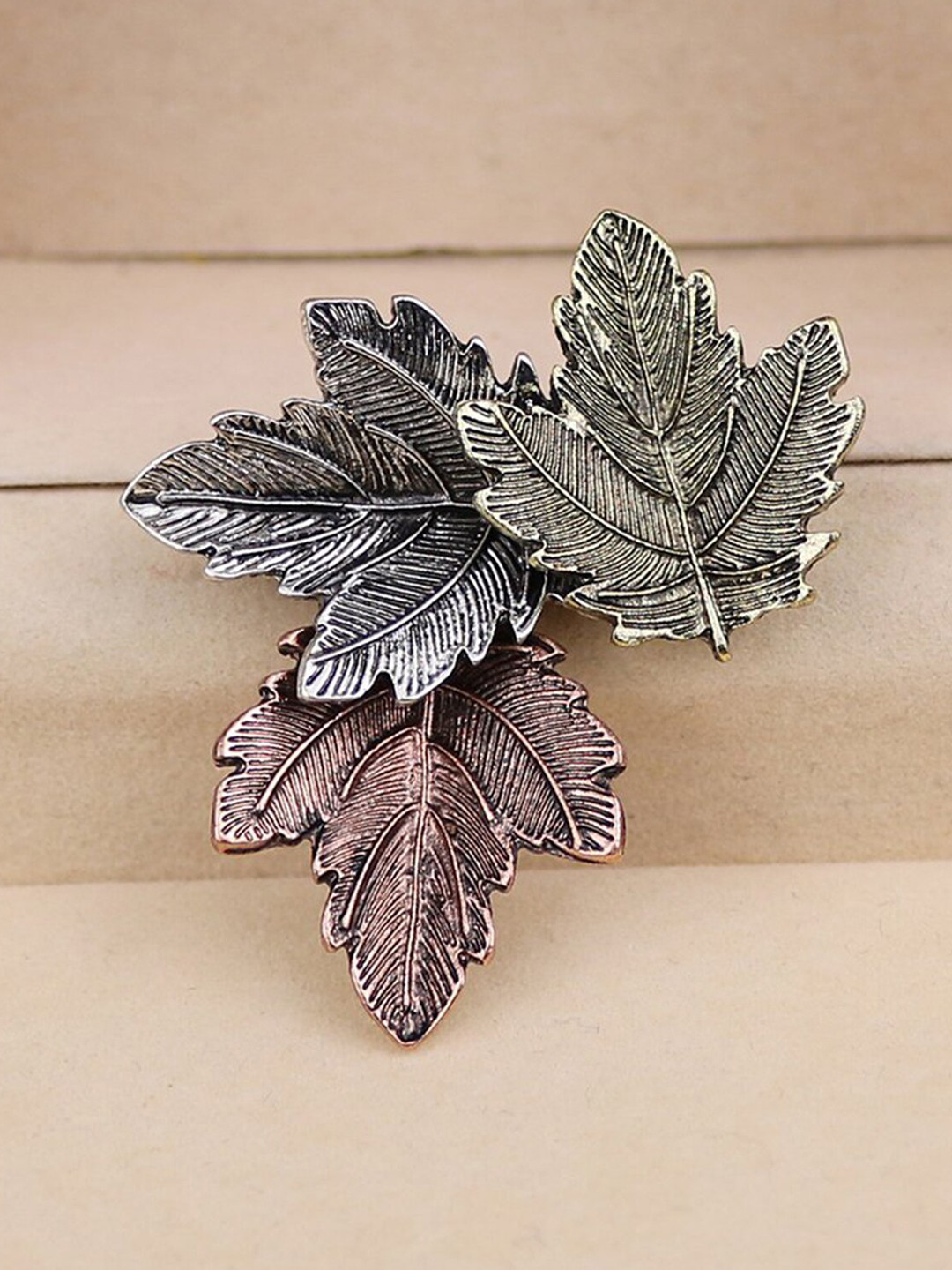 Mahi Men Mapel Leaf Brooch