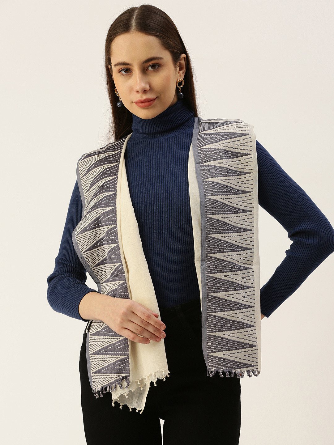 ASVA Colourblocked Scarf with Printed Detail