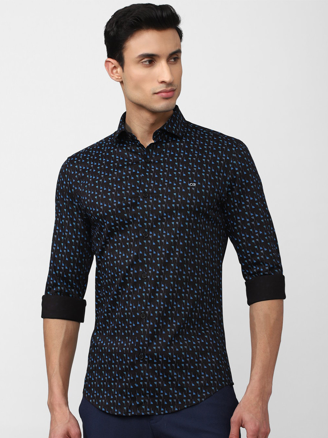 Peter England Slim Fit Conversational Printed Casual Shirt
