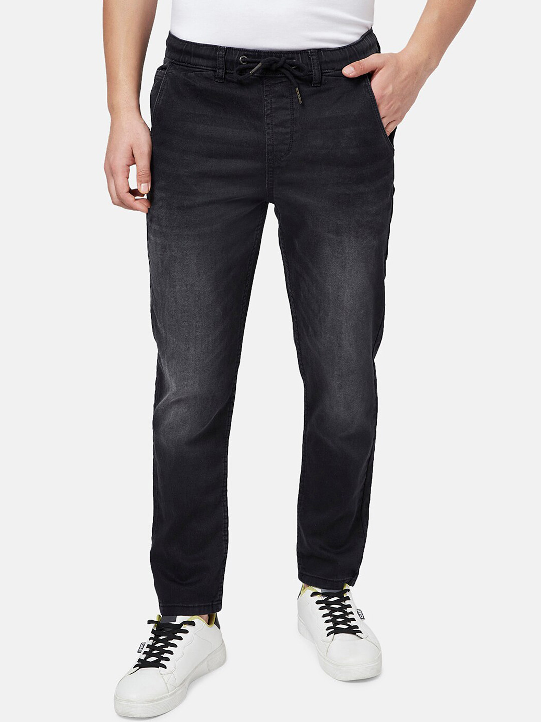 SF JEANS by Pantaloons Men Slim Fit Light Fade Jeans