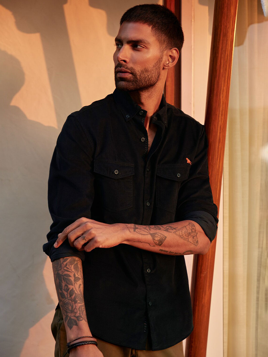 Andamen Classic Regular Fit Corduroy Front Flap Pockets Shirt