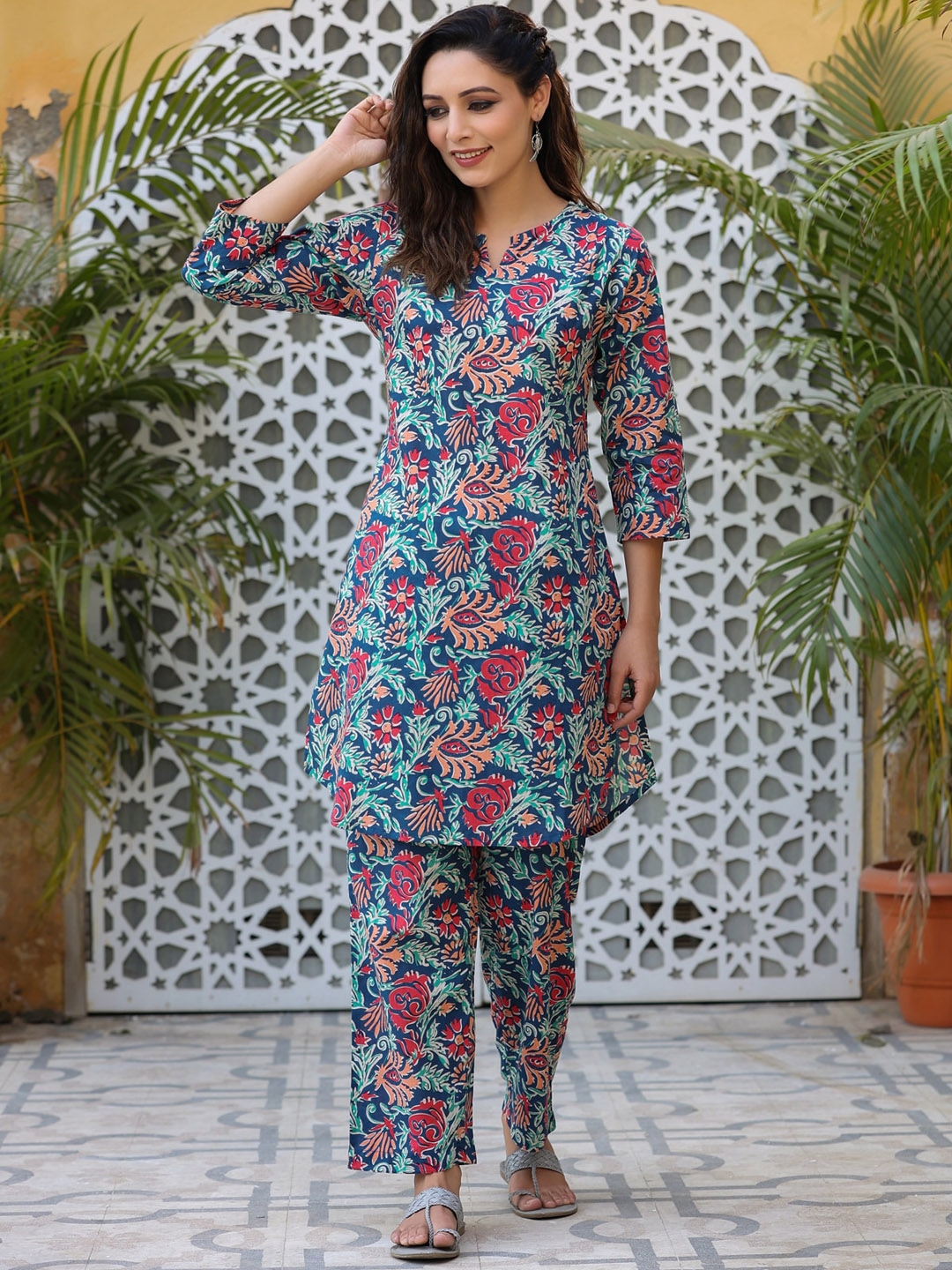 Rain & Rainbow Floral Printed Pure Cotton Kurta With Trousers - Co Ords for Women 21848418 | Myntra