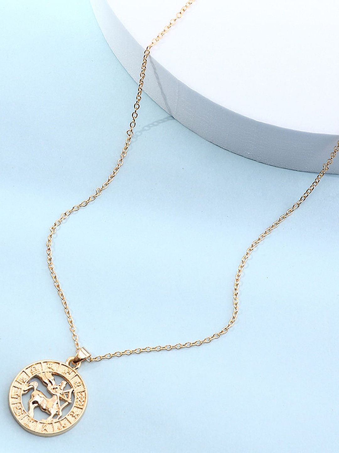 Pinapes Set of 2 Gold-Plated Leaf Shaped Necklace