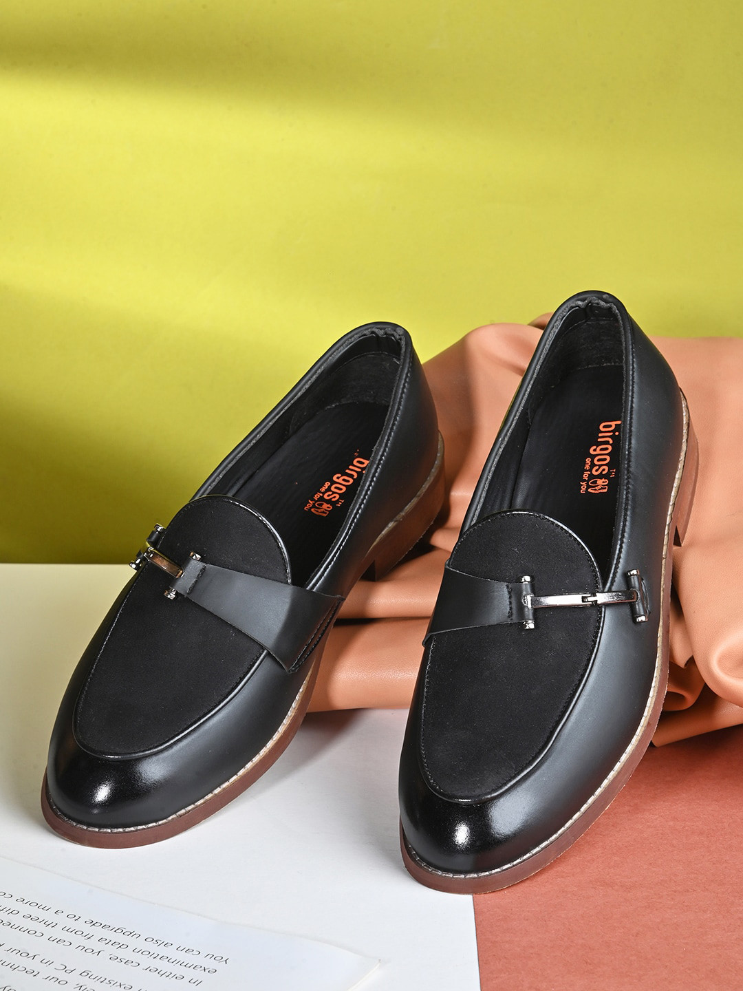 birgos Men Round Toe Horsebit Loafers