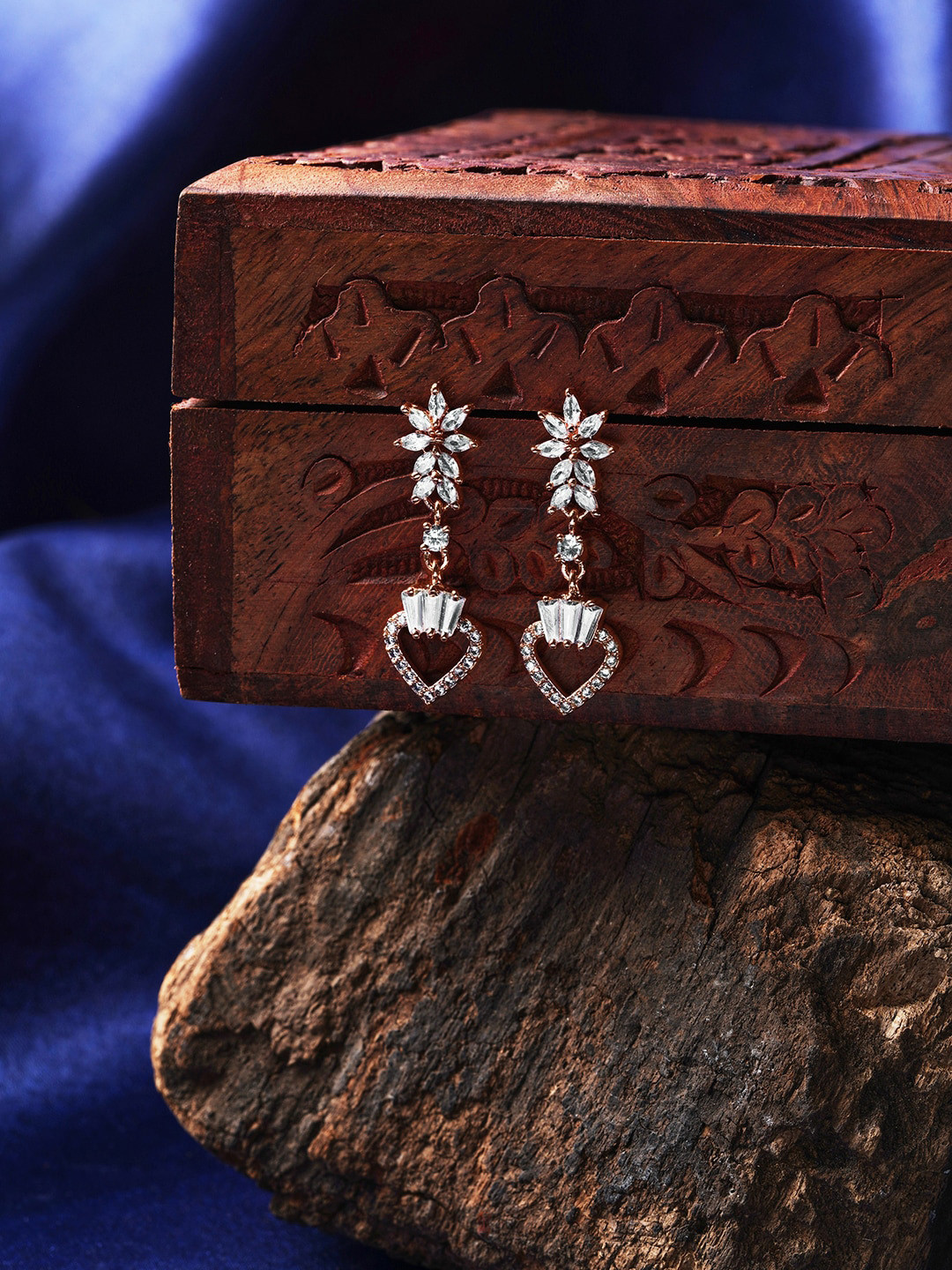HOT AND BOLD Rose Gold Classic Drop Earrings