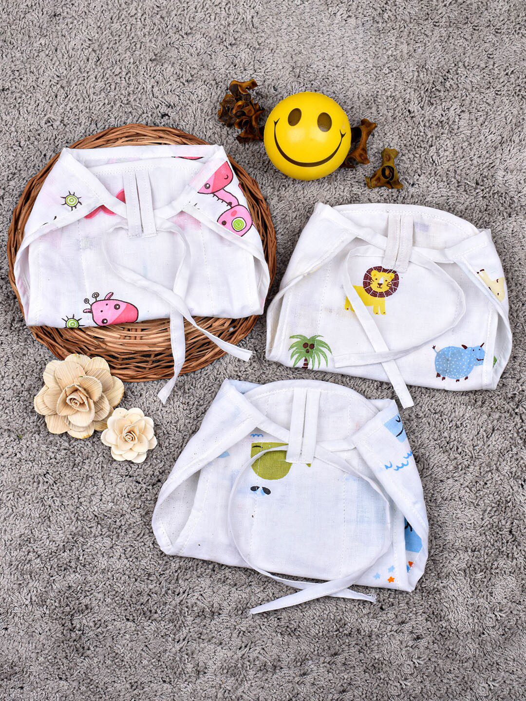 Moms Home Infants Set Of 3 Printed Organic Cotton Muslin Nappies