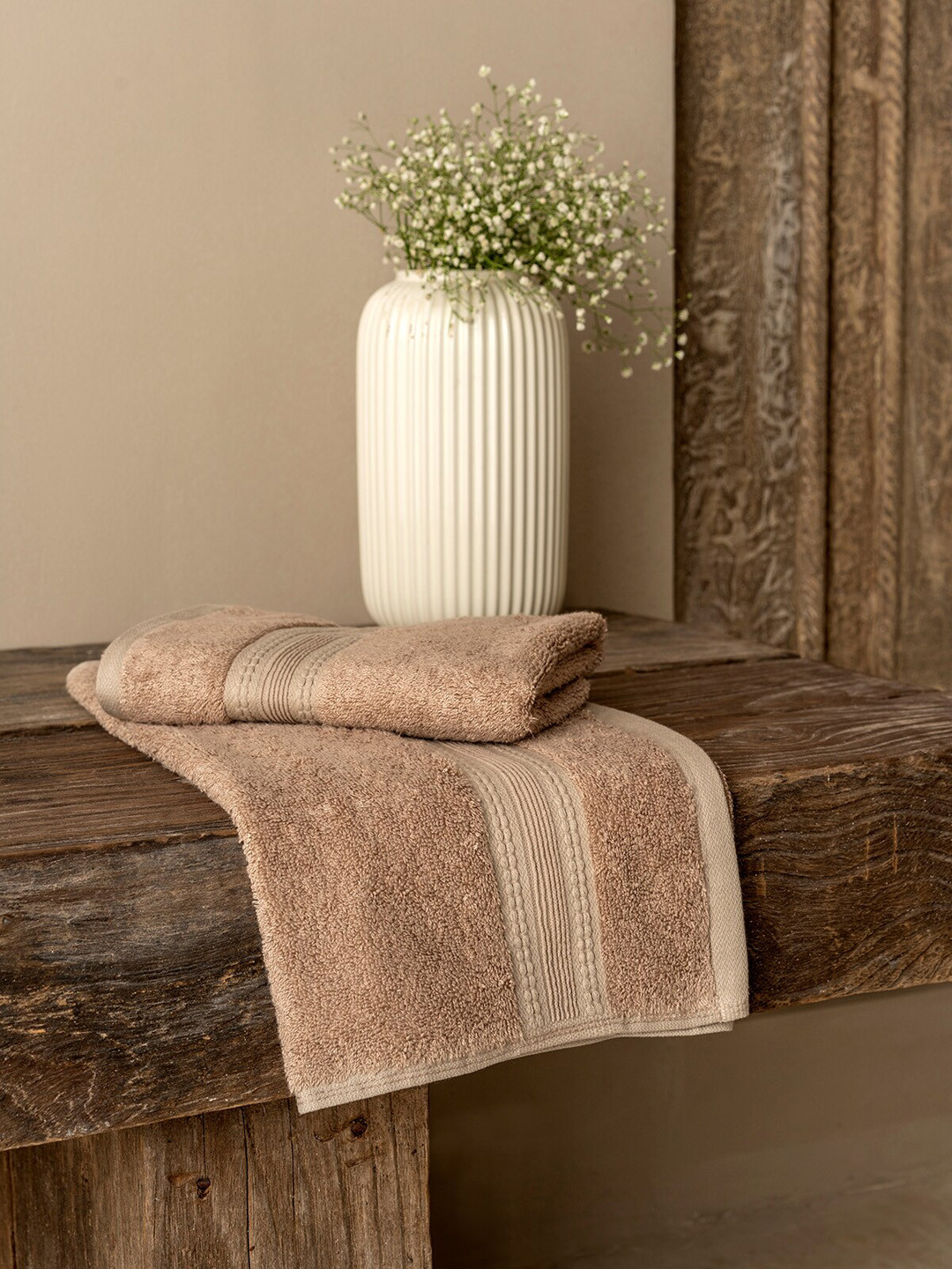 DDecor Live Beautiful Beige 650 GSM Hand Towel