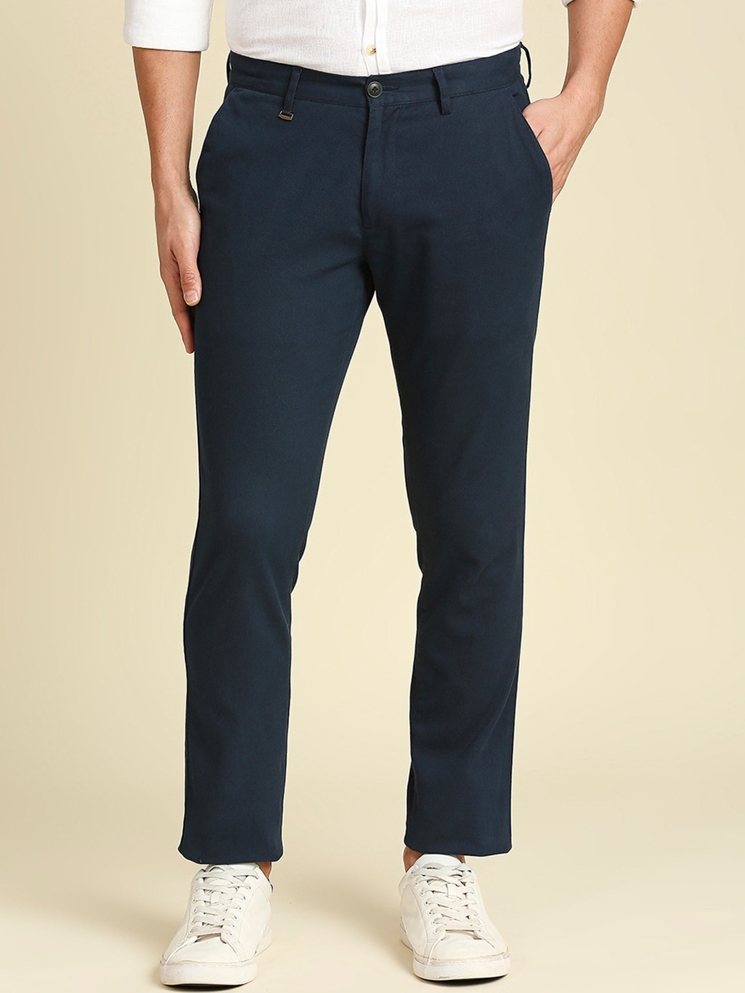 INVICTUS Classic Men Slim Fit Trousers