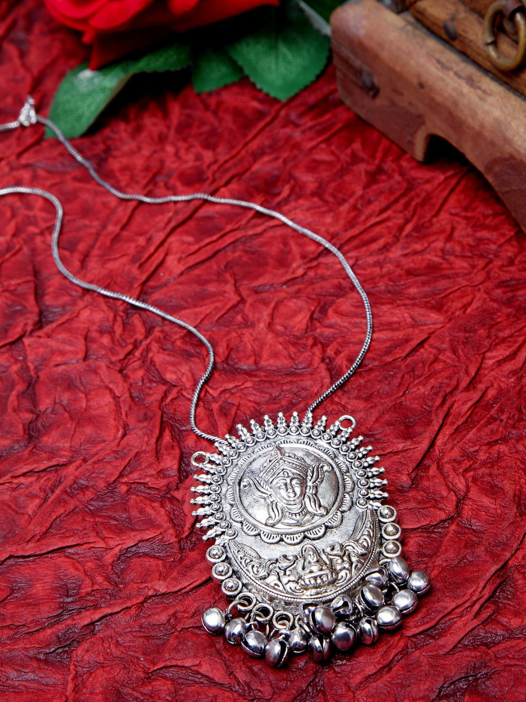 Moedbuille Brass Silver-Plated Temple Necklace