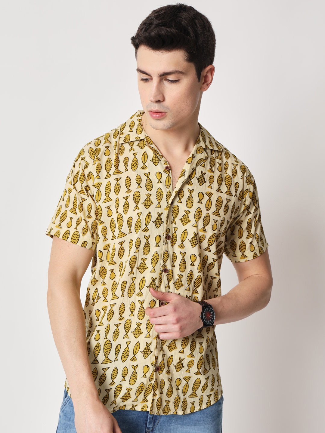 Firangi Yarn Classic Conversational Printed Casual Cotton Shirt