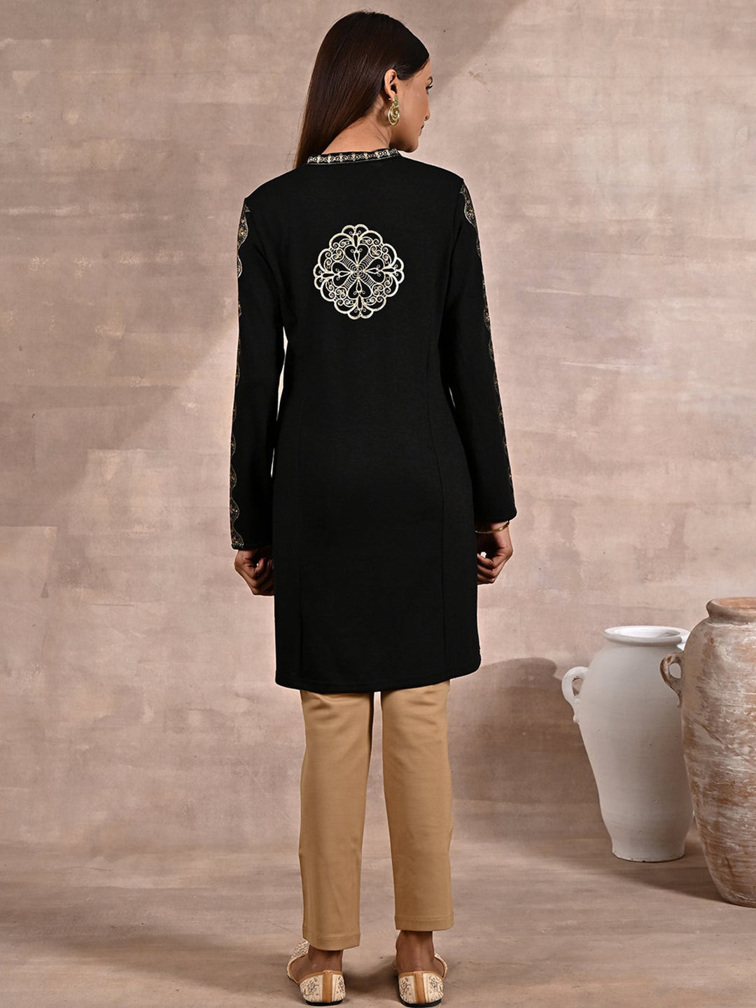 Lakshita Plus Size Ethnic Motifs Foil Printed Mandarin Collar Woolen Straight Kurti