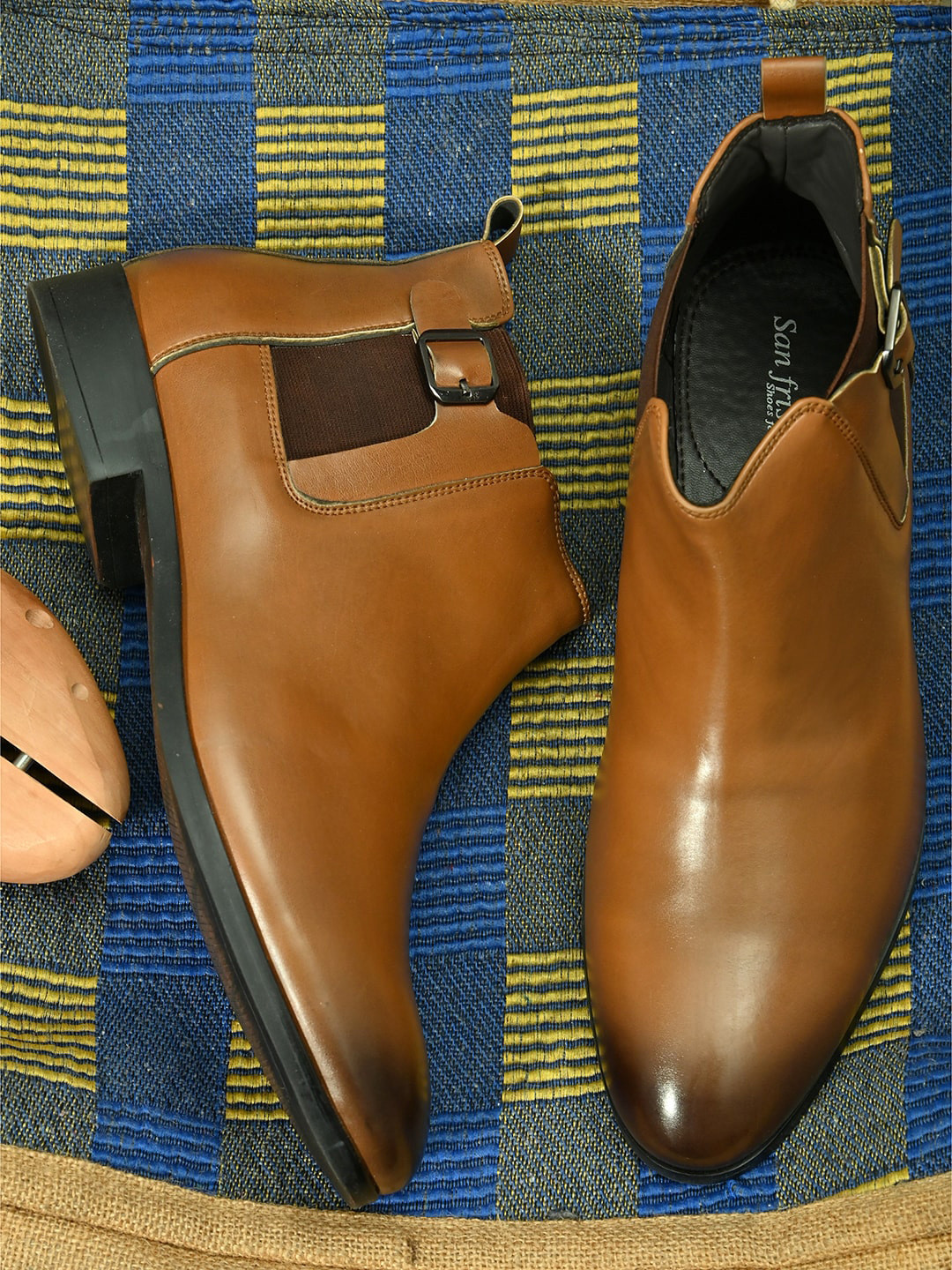 San Frissco Men Mid-Top Buckled Chelsea Boots