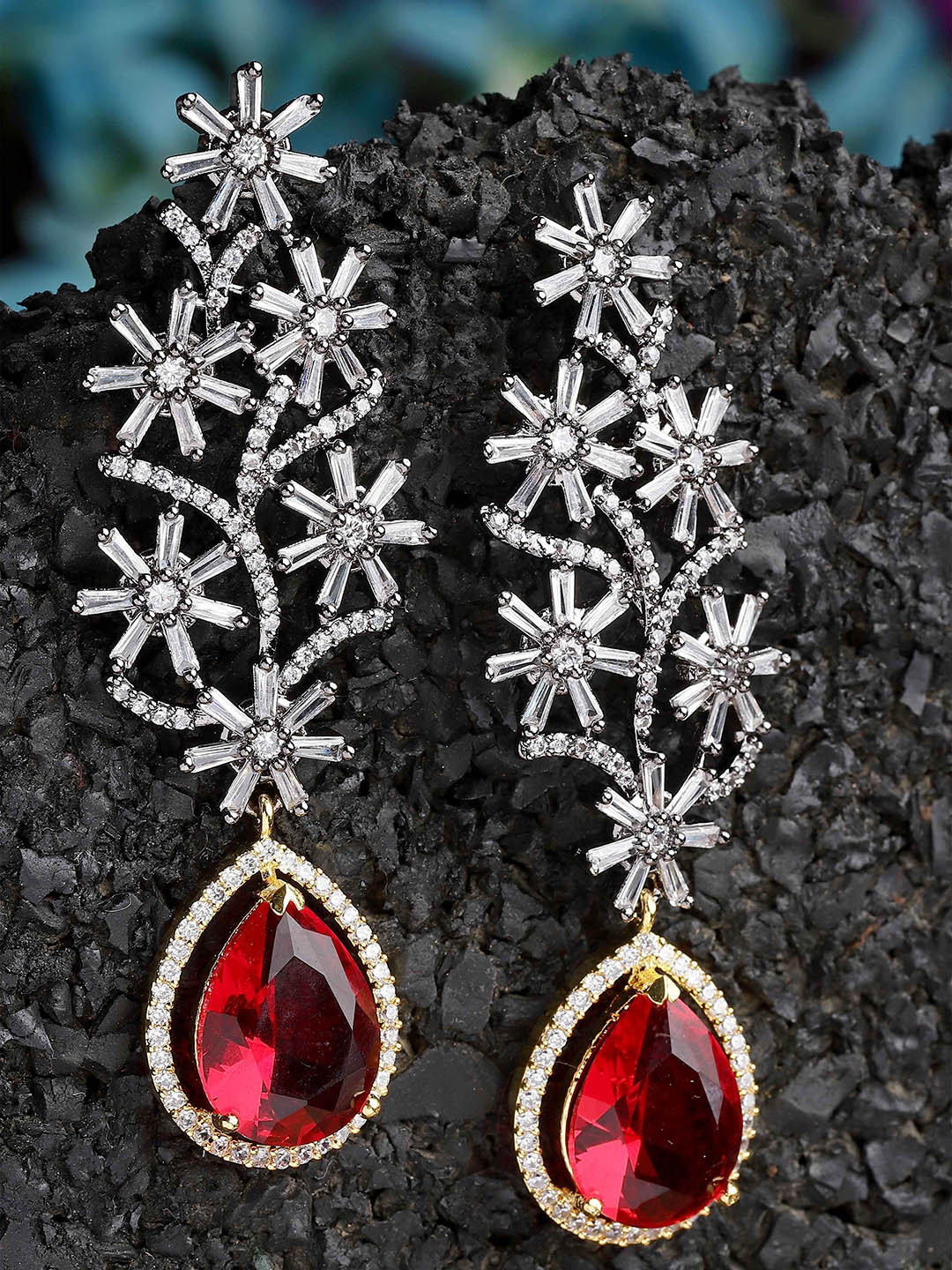 KARATCART Sliver Plated Contemporary Drop Earrings