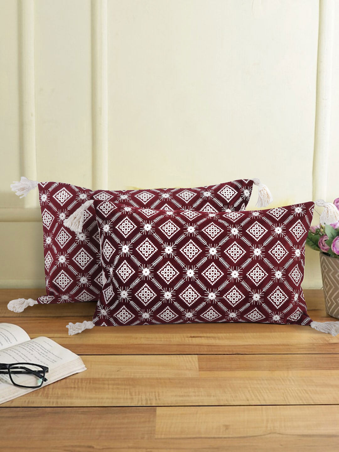 eyda Red Velvet Durable 2 Piece Embroidered Rectangle Cushion Covers -12x20In