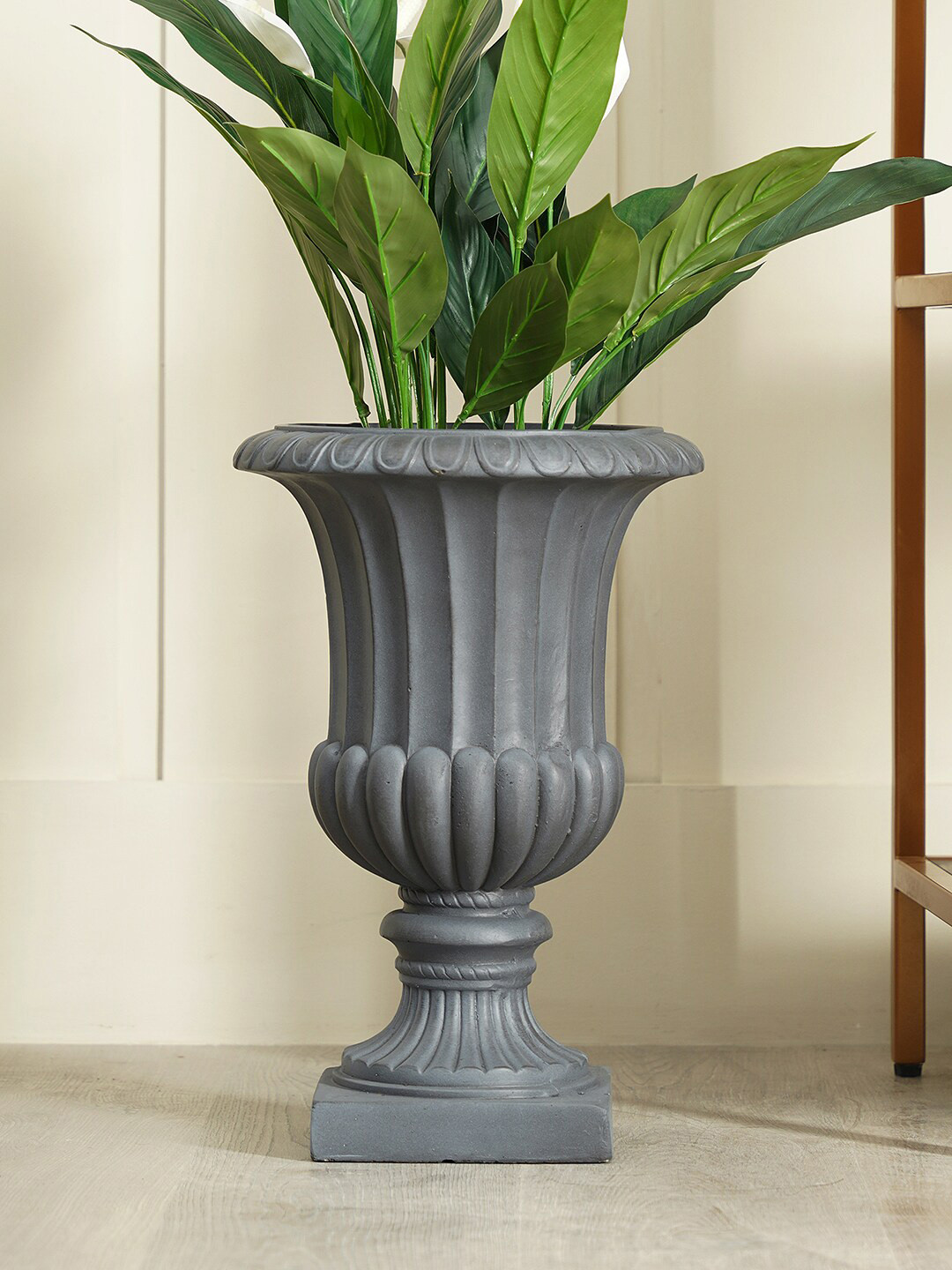 Pure Home and Living Grey Textured Small Clay Vase