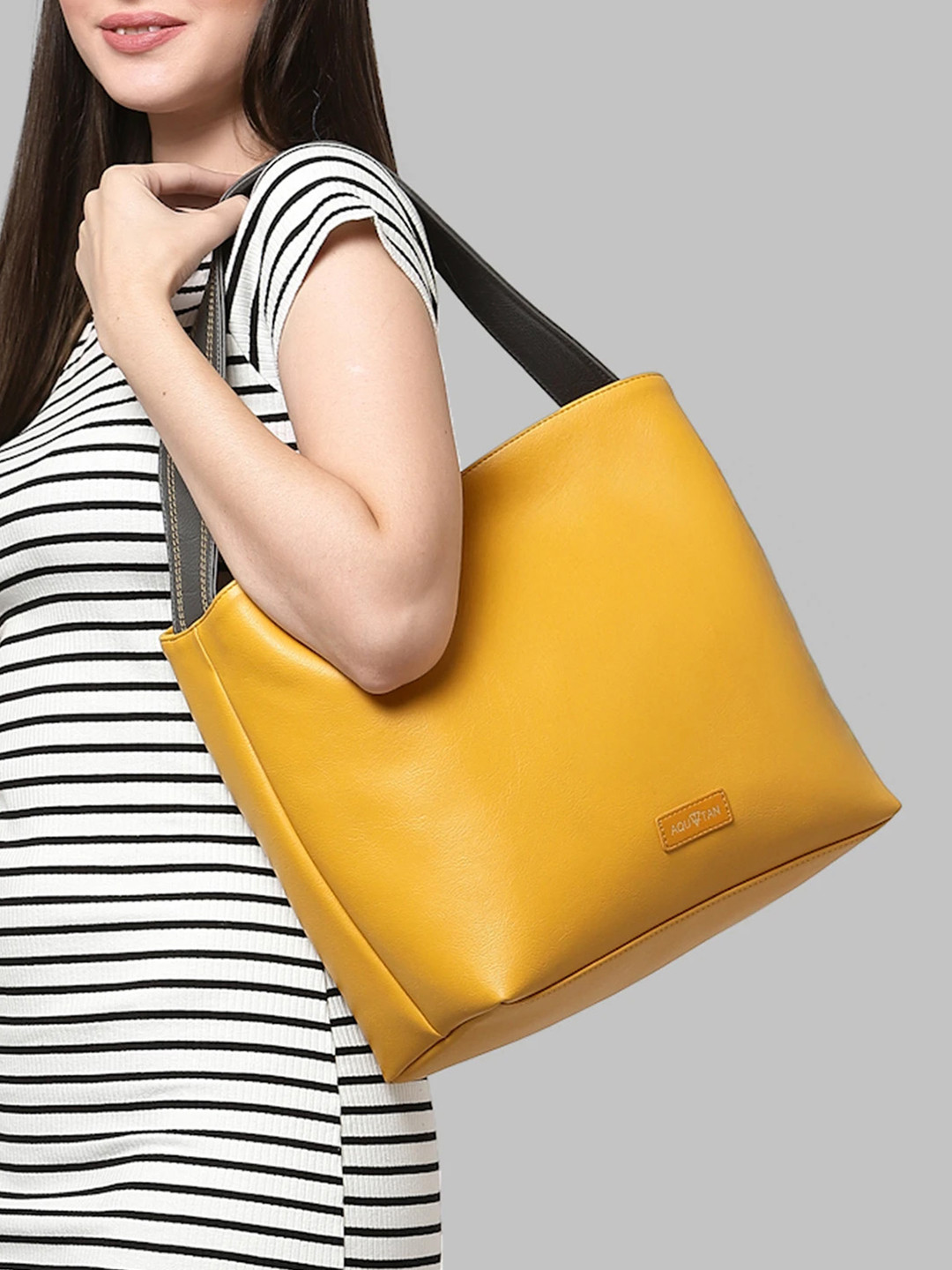 AQUATAN Structured Hobo Bag