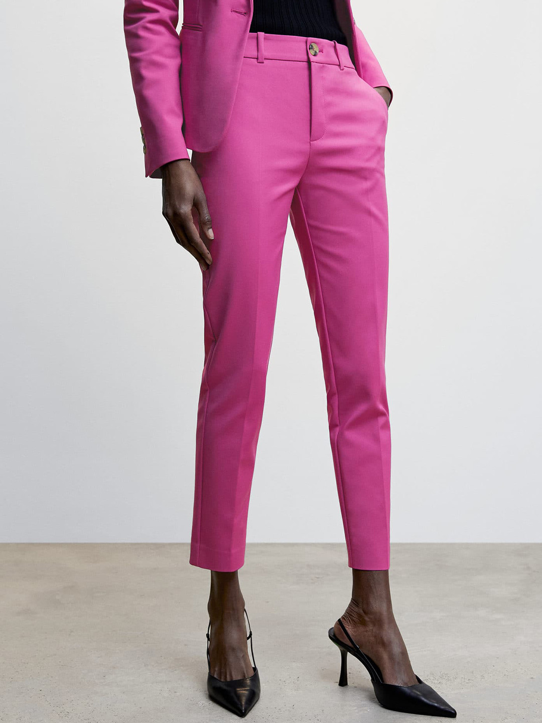 MANGO Women Slim-fit RegularCropped Formal Trousers