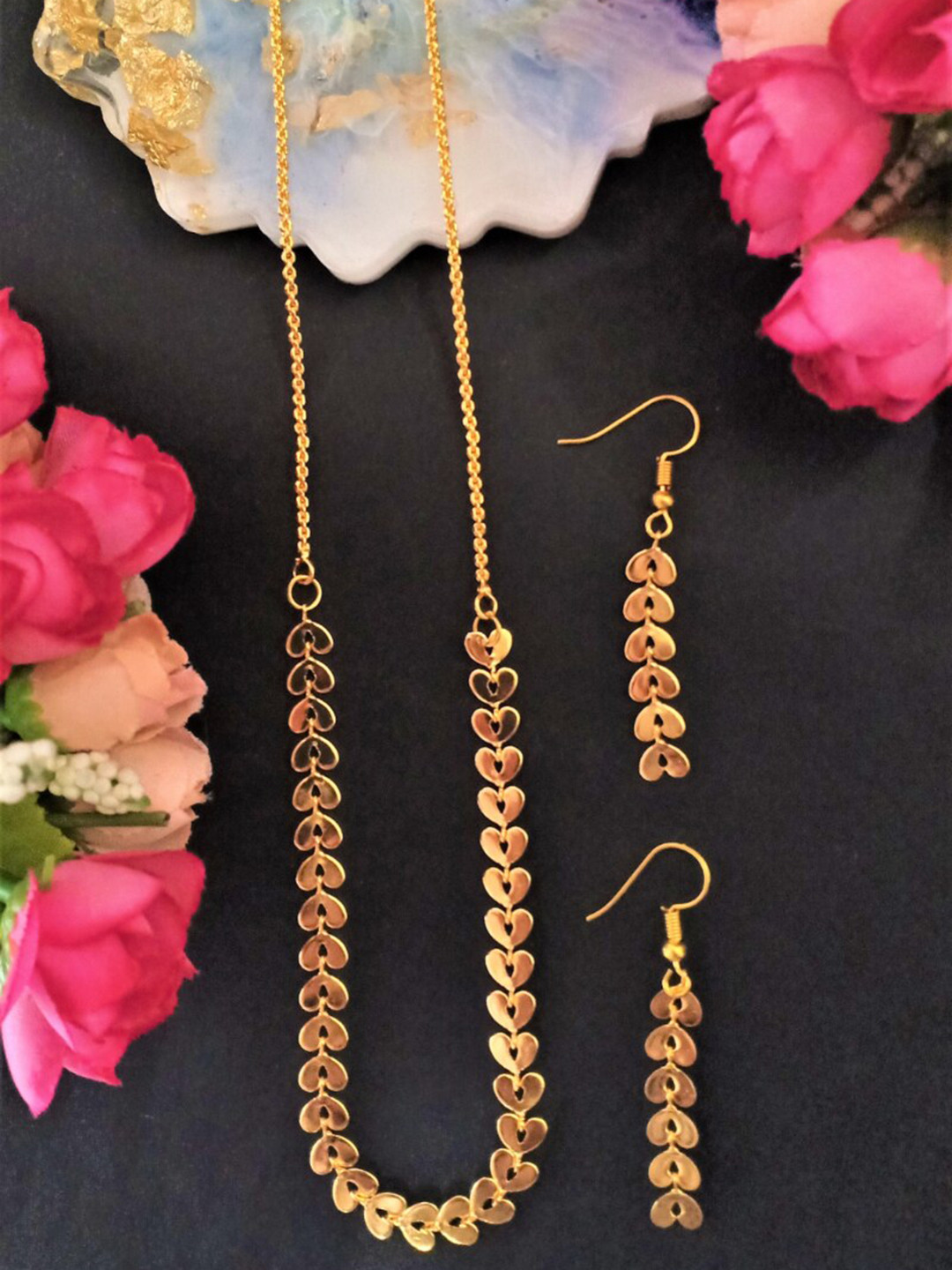 FEMMIBELLA Gold-Plated Heart Shaped  Jewellery Set