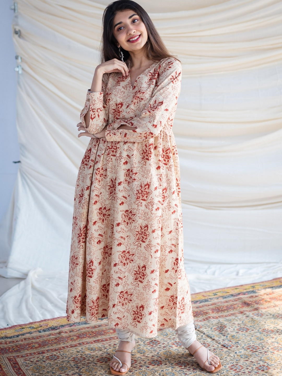 THE INDIAN ETHNIC CO Floral Printed Cuffed Sleeves A-Line Kurta