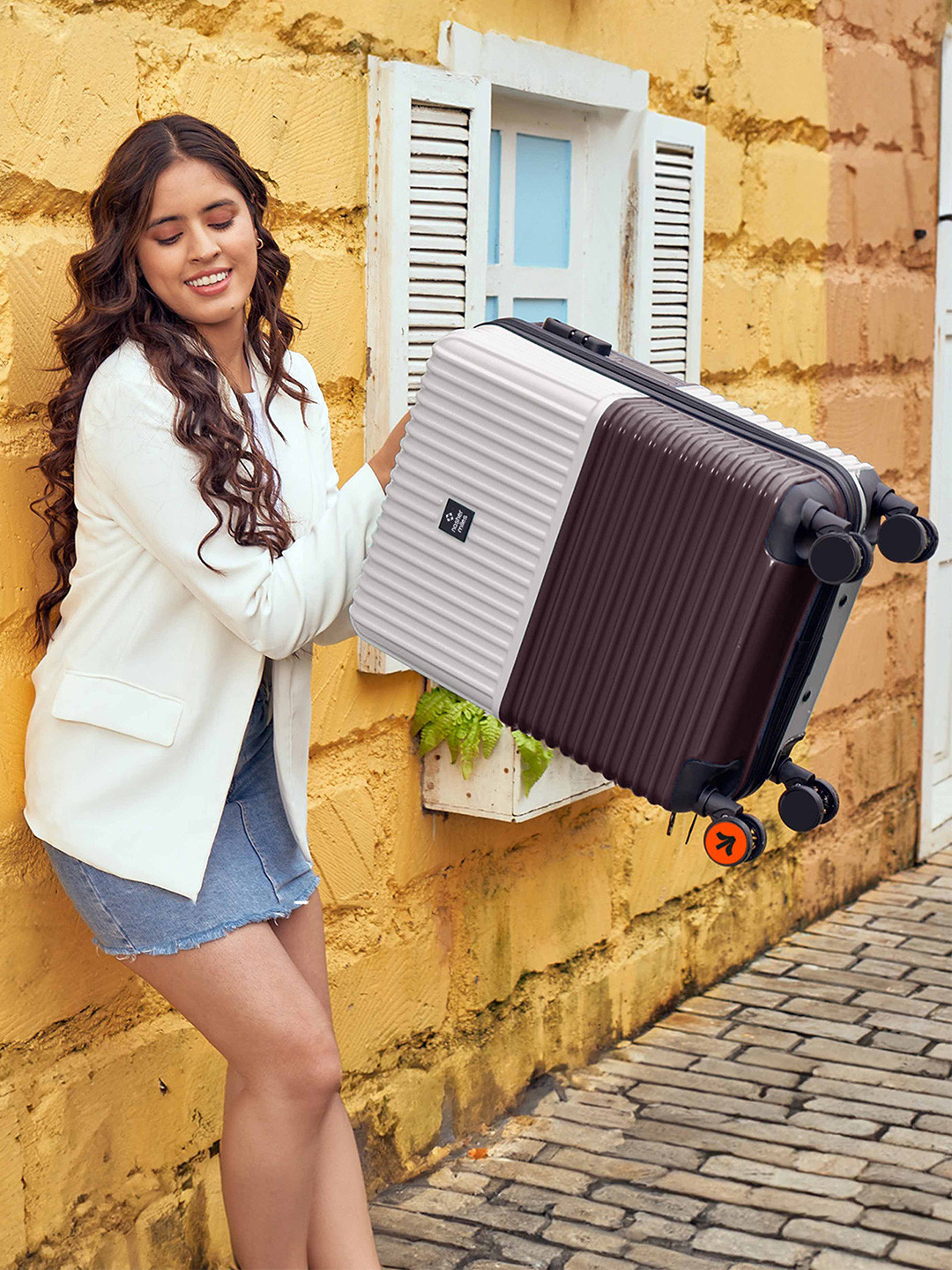 Nasher Miles Istanbul Hard-Sided ABS and PC Cabin Cream Brown Trolley Bag - 20Inch 55cm