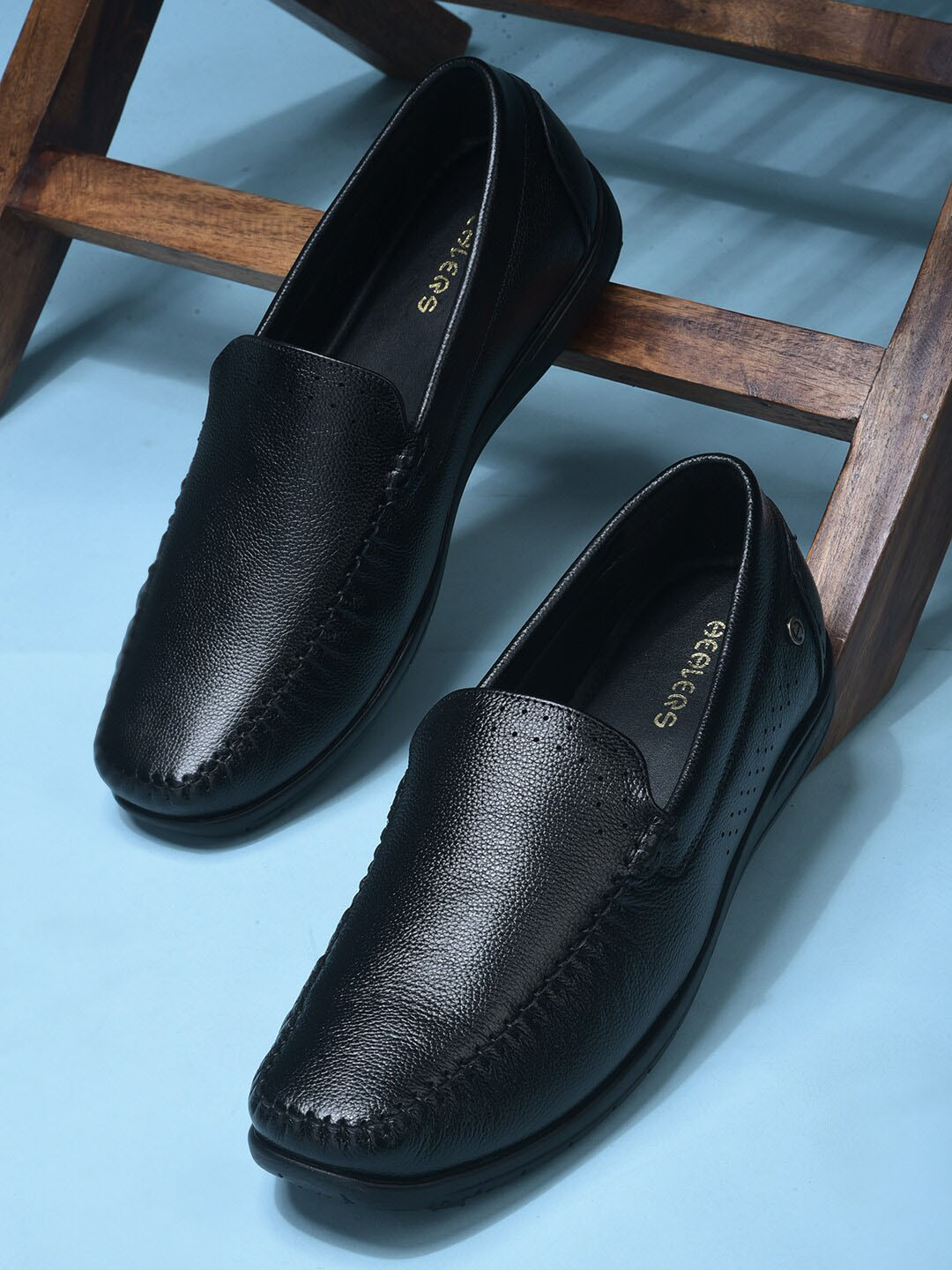 Liberty Men Perforations Leather Loafers
