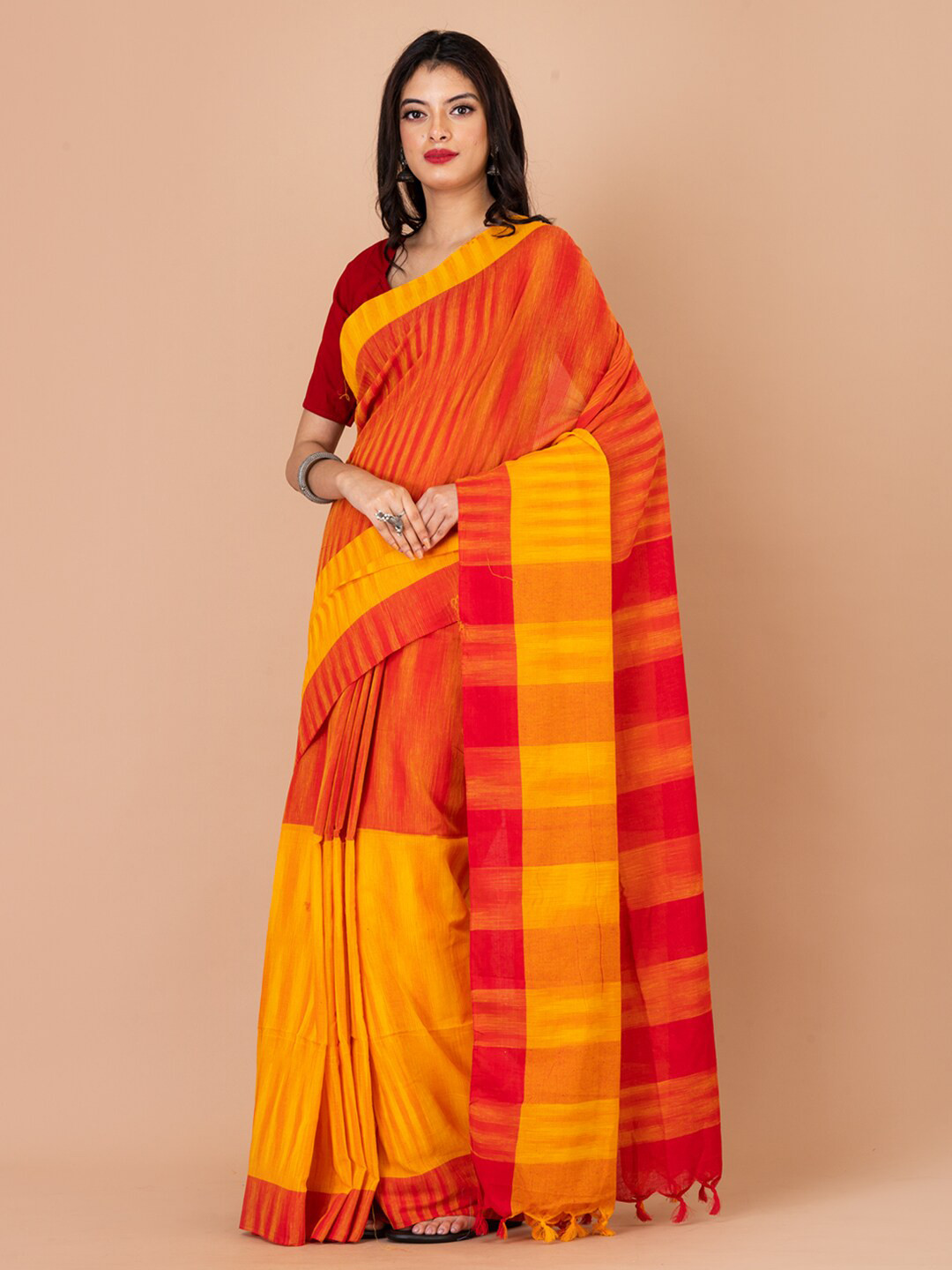 Laa Calcutta  Colourblocked Woven Design Pure Cotton Saree