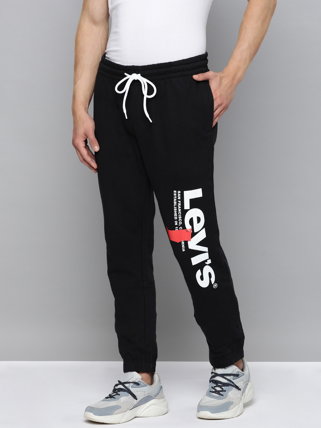 Levi's joggers mens on sale