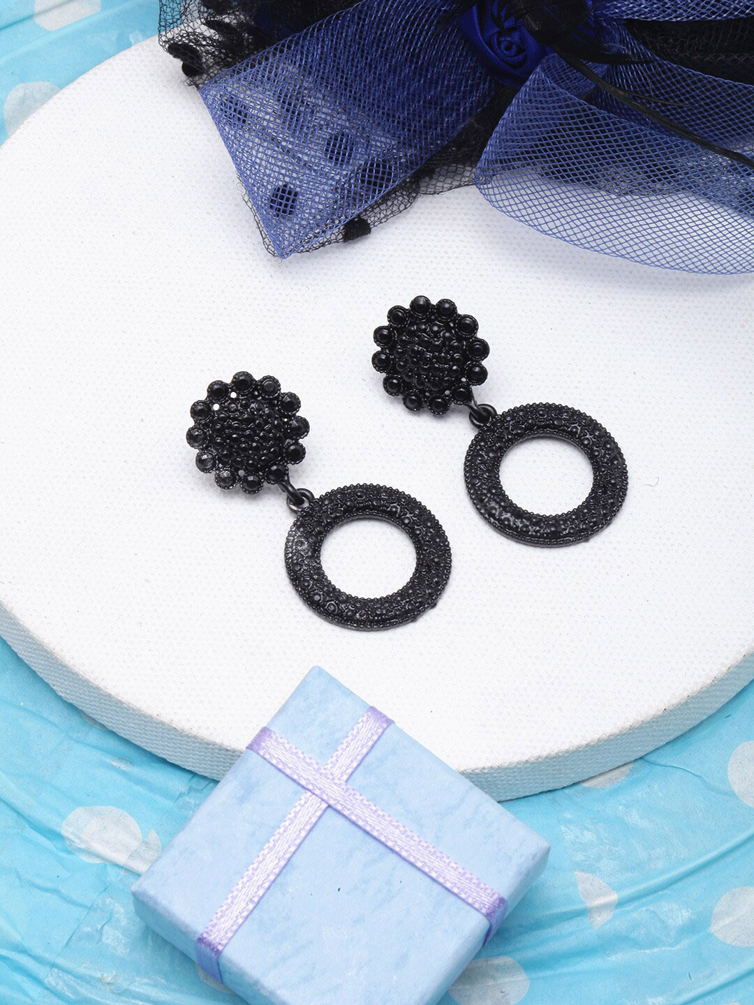 DIVA WALK Textured Contemporary Drop Earrings