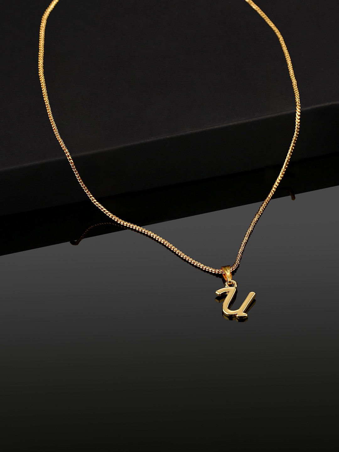 Estele Gold-Plated Alphabet U Pendant With Link Chain
