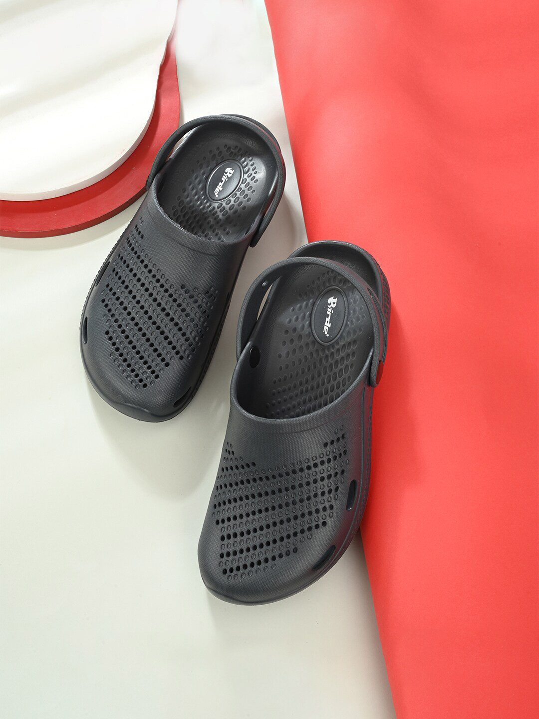 BIRDE Men Round Toe Croslite Clogs