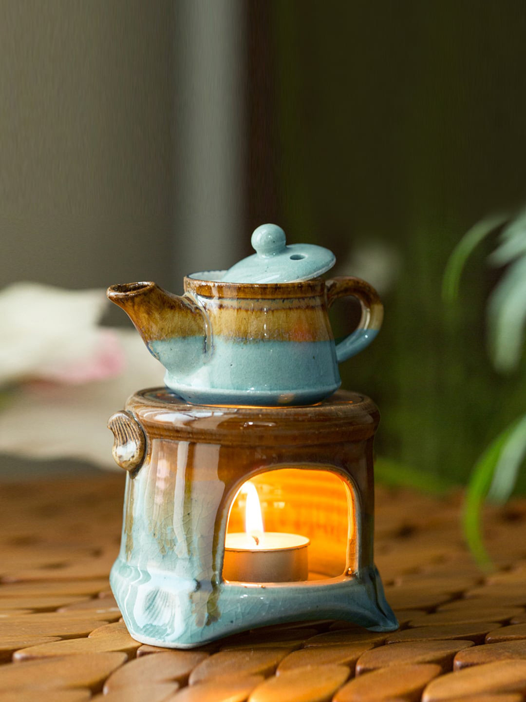 ExclusiveLane Brown & Green Ceramic Gas Stove Brewing Aroma Diffuser