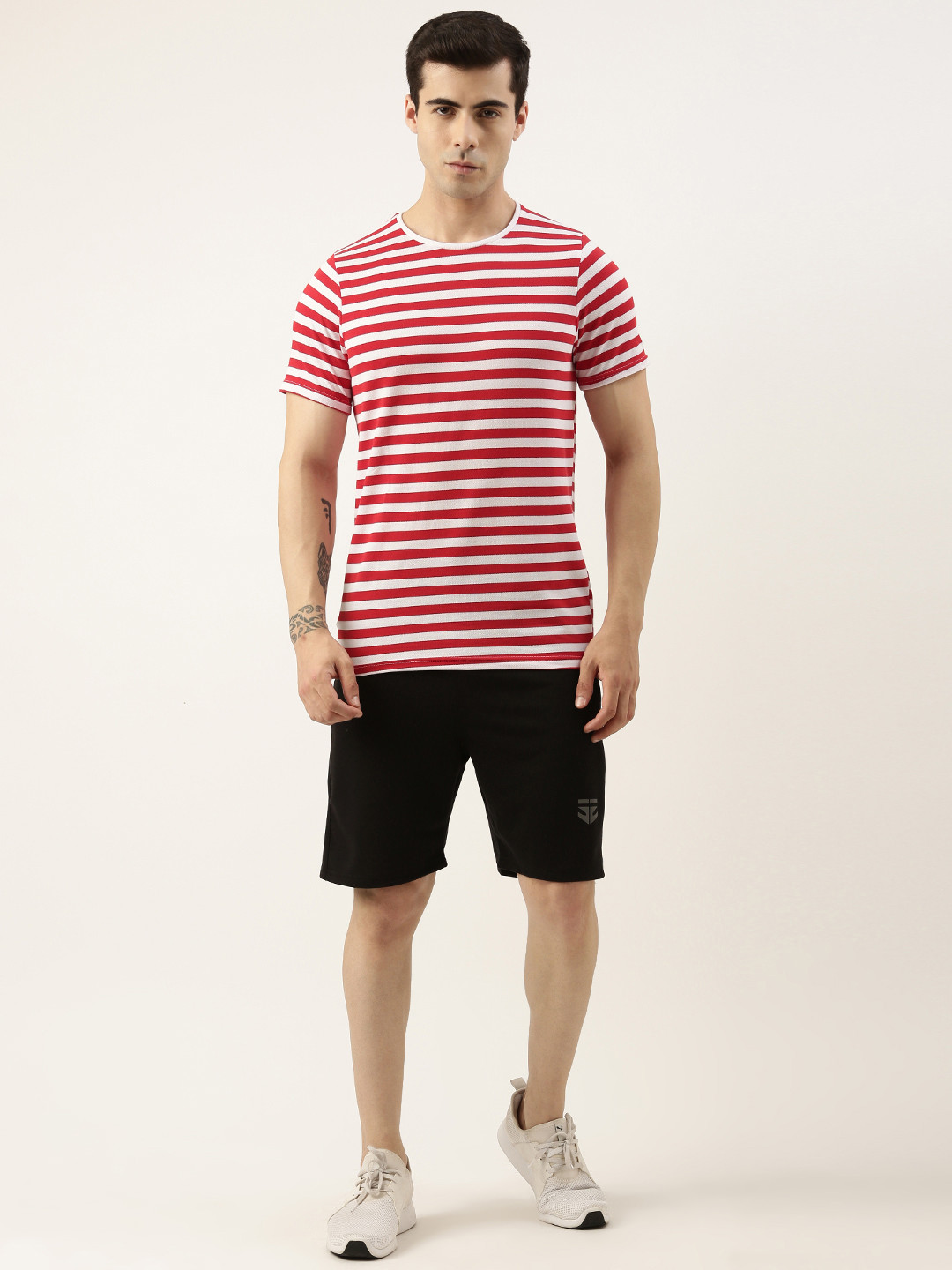 Sports52 wear Men Striped T-shirt With Shorts Training Tracksuit