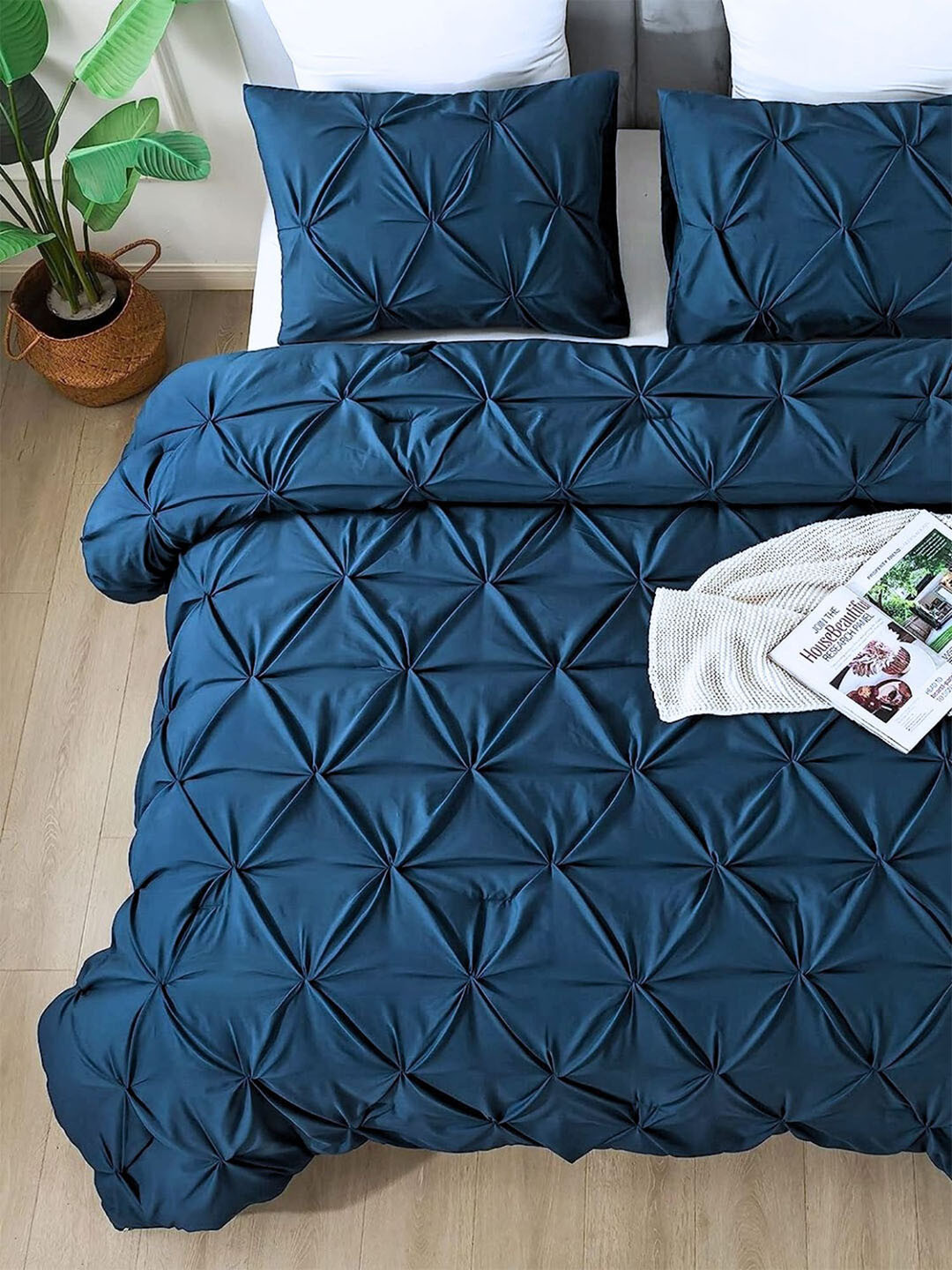 THE WHITE MOSS Blue Marquis Pinch Pleated Single AC Room Comforter & Pillow Cover