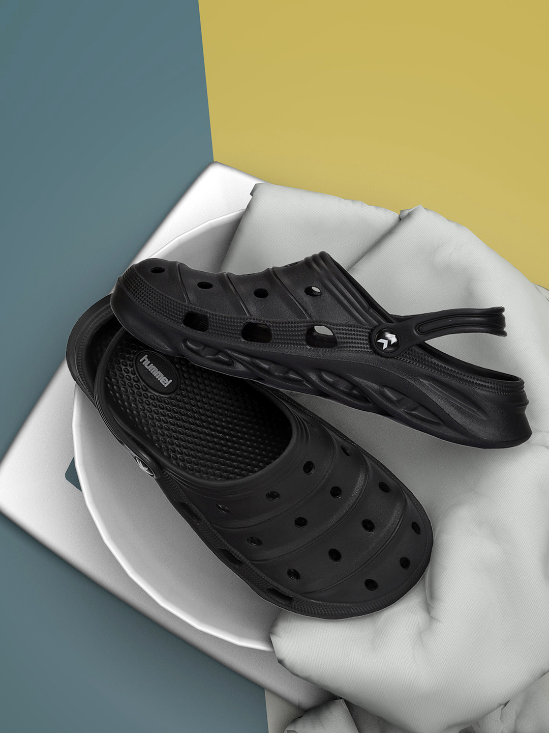 hummel Men Lase Cuts Rubber Clogs