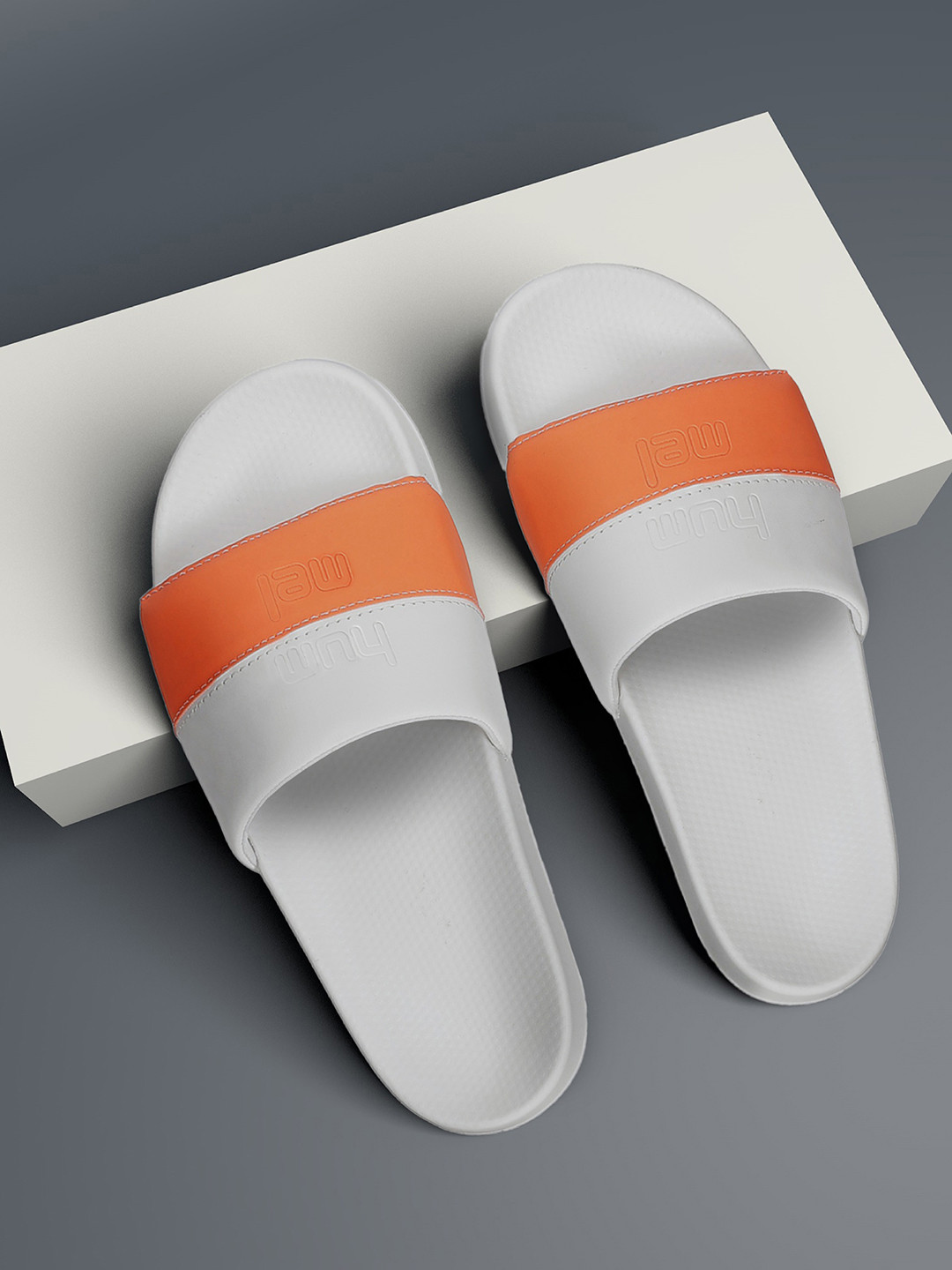 hummel Men Dinmore Colourblocked Sliders