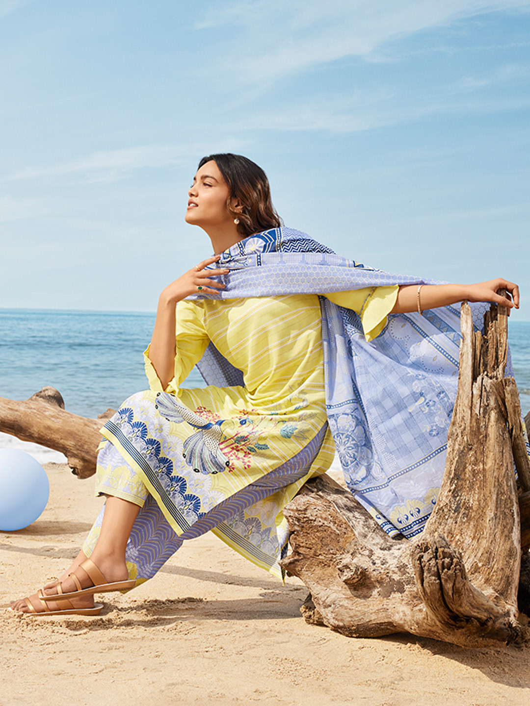 AURELIA Ethnic Motif Printed Bell Sleeves Straight Kurta