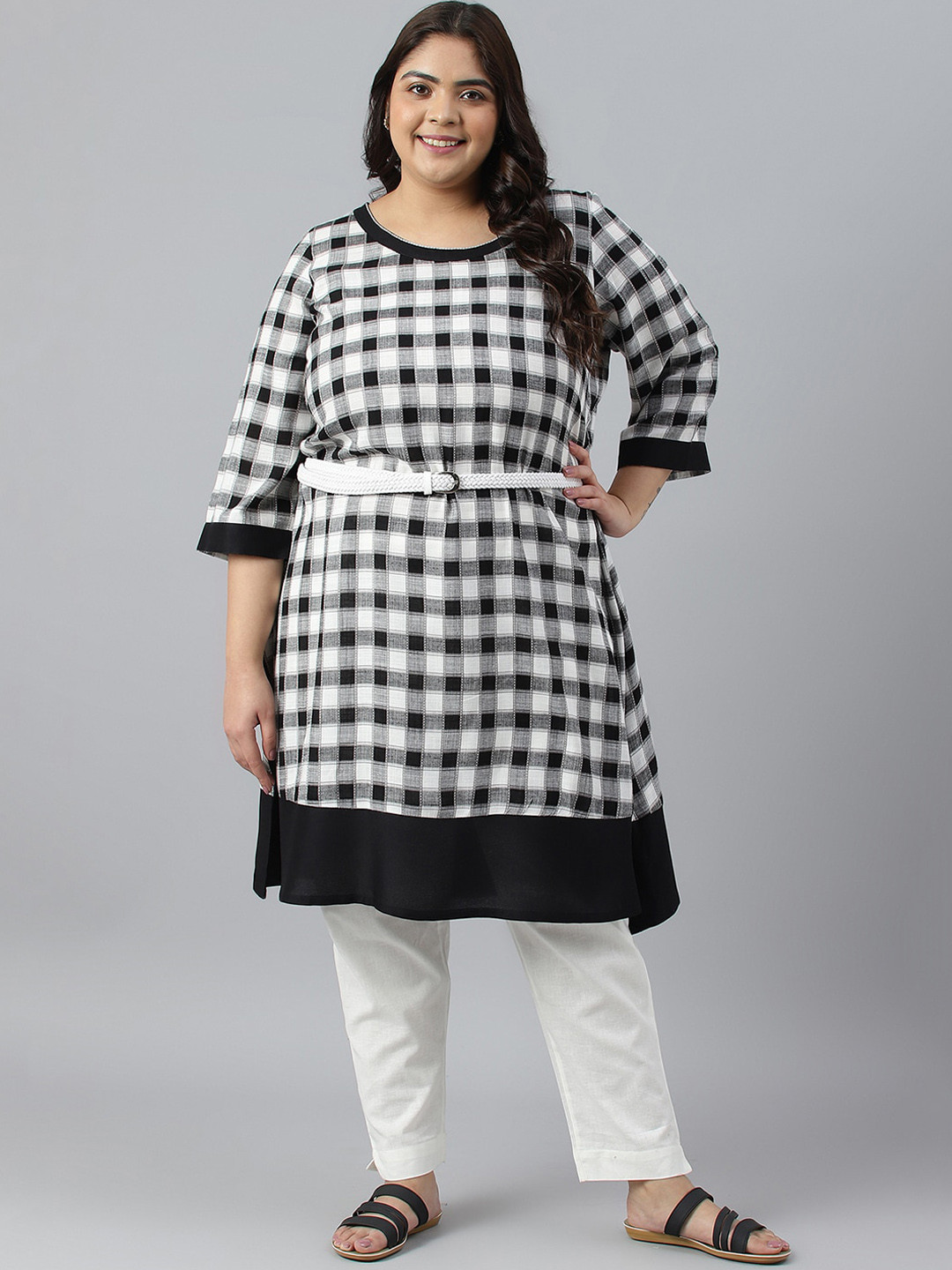 AURELIA Checked Thread Work Straight Kurta