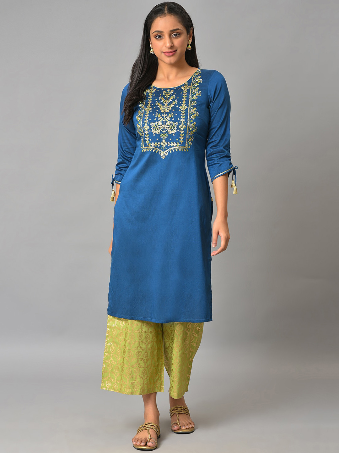 AURELIA Festive Round Neck Floral Embroidered Sequinned Kurta