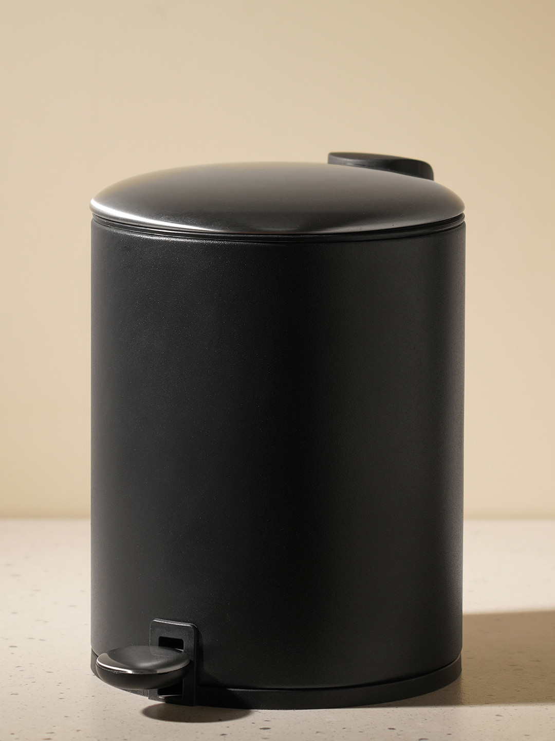 Pure Home and Living Black Stainless Steel & Iron Pedal Large Circular Dustbin 12 L