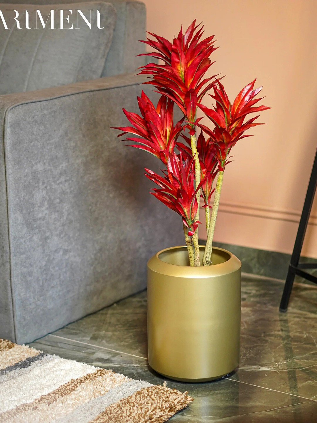 THE ARTMENT Minimal Gold-Toned Garden Metal Planter