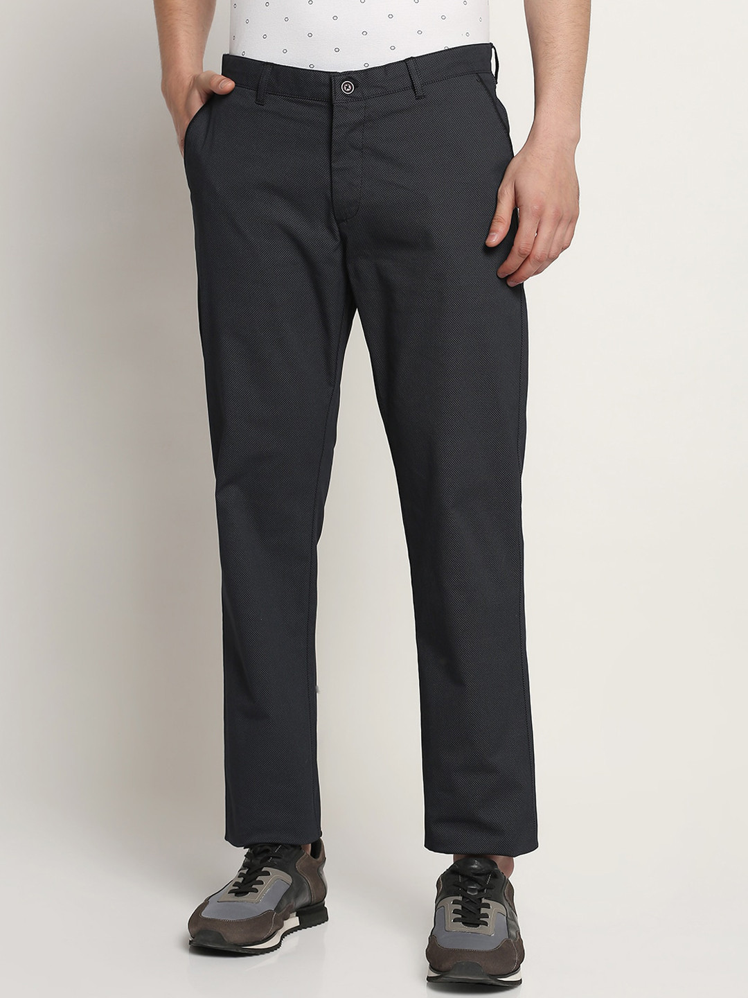 Blackberrys Men Cotton Urban Slim Low-Rise Chinos Trousers