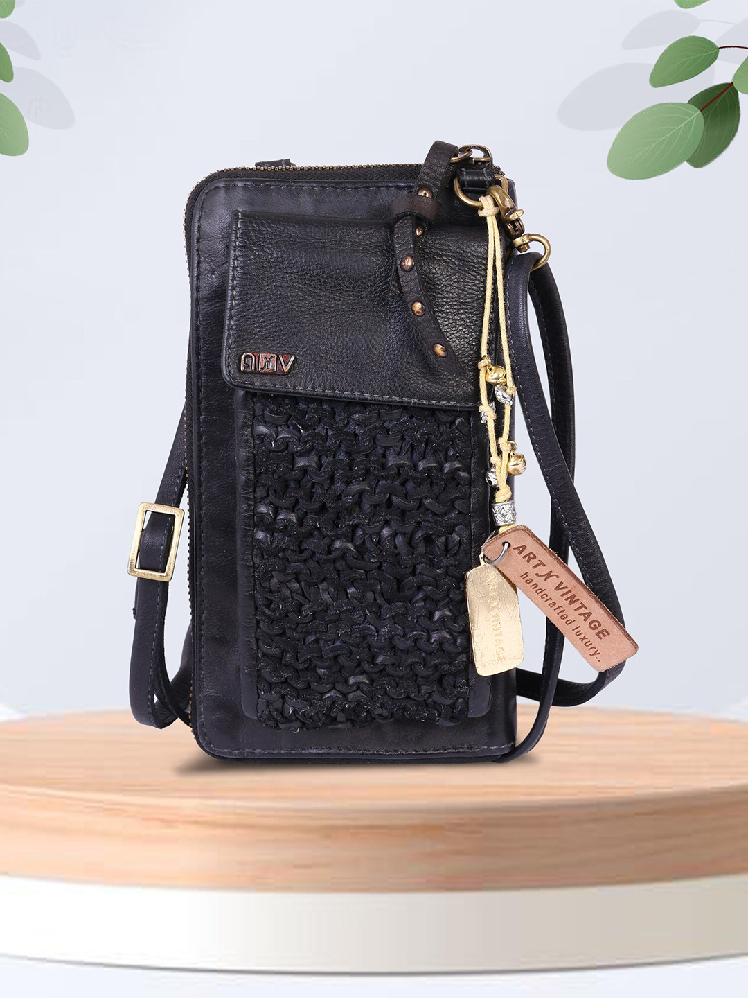 ART N VINTAGE Women Woven Design Leather Zip Around Wallet