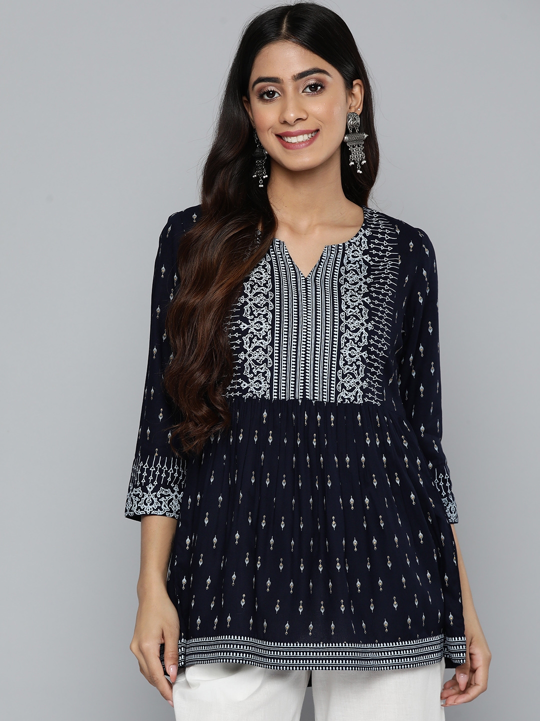 Here and clearance now kurtis myntra