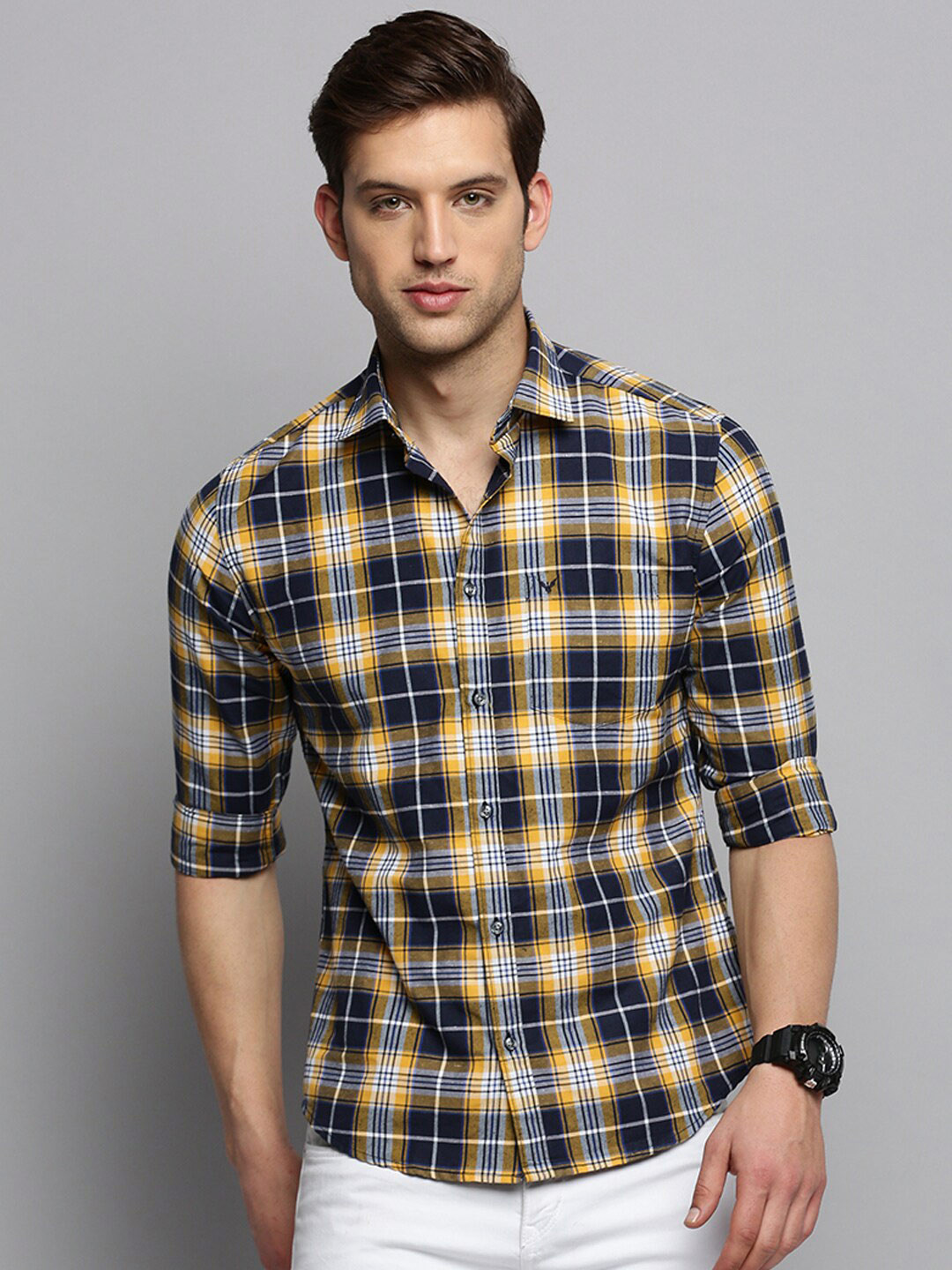 SHOWOFF Patch Pocket Classic Tartan Checked Casual Cotton Shirt