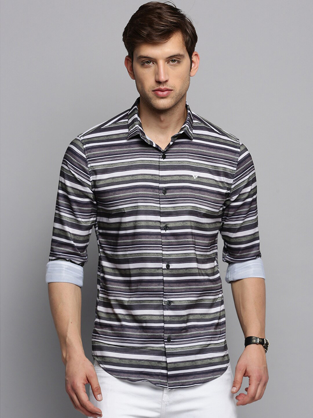 SHOWOFF Classic Horizontal Striped Twill Casual Shirt